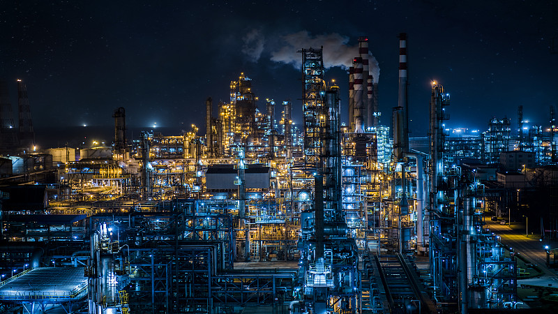 石油化工厂夜景图片素材
