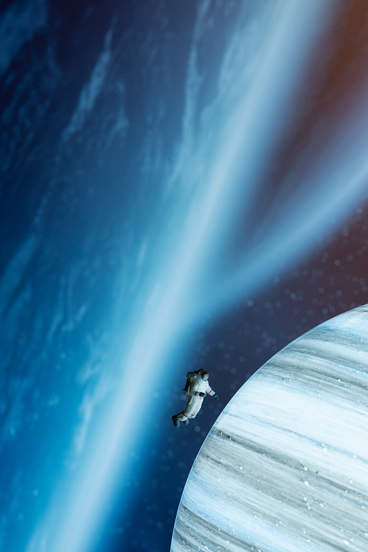 宇航员遨游外太空图片下载