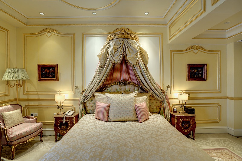 Luxury hotel room图片素材