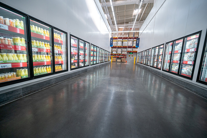大型超市的冷藏商品容器图片下载