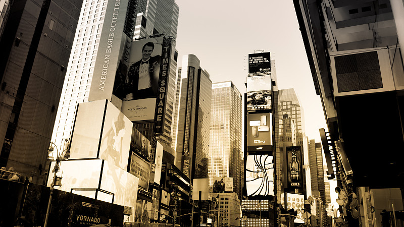 时代广场。时代广场是曼哈顿中城的一个主要商业交叉点和社区。图片下载