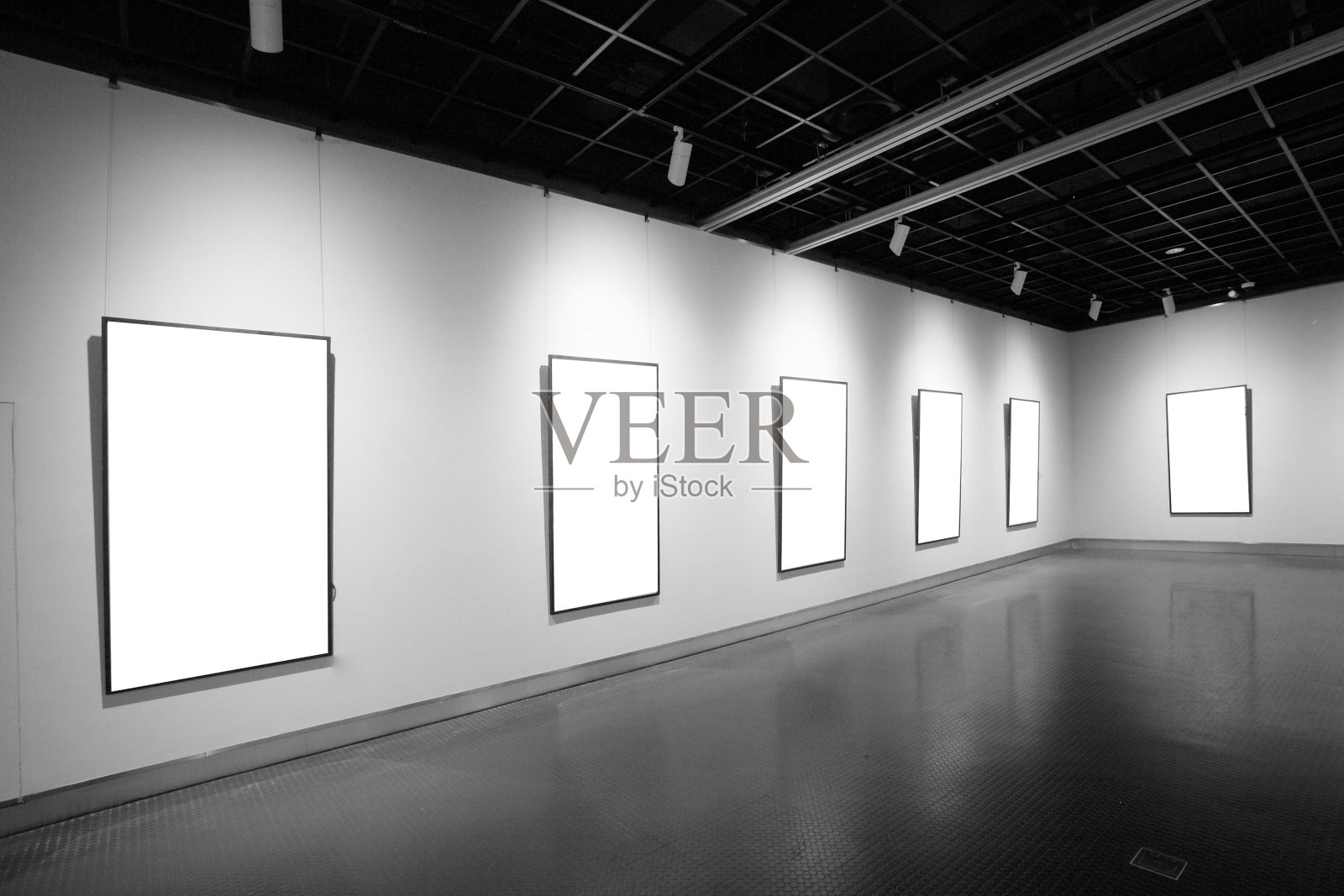 画廊墙上空白框的照片照片摄影图片