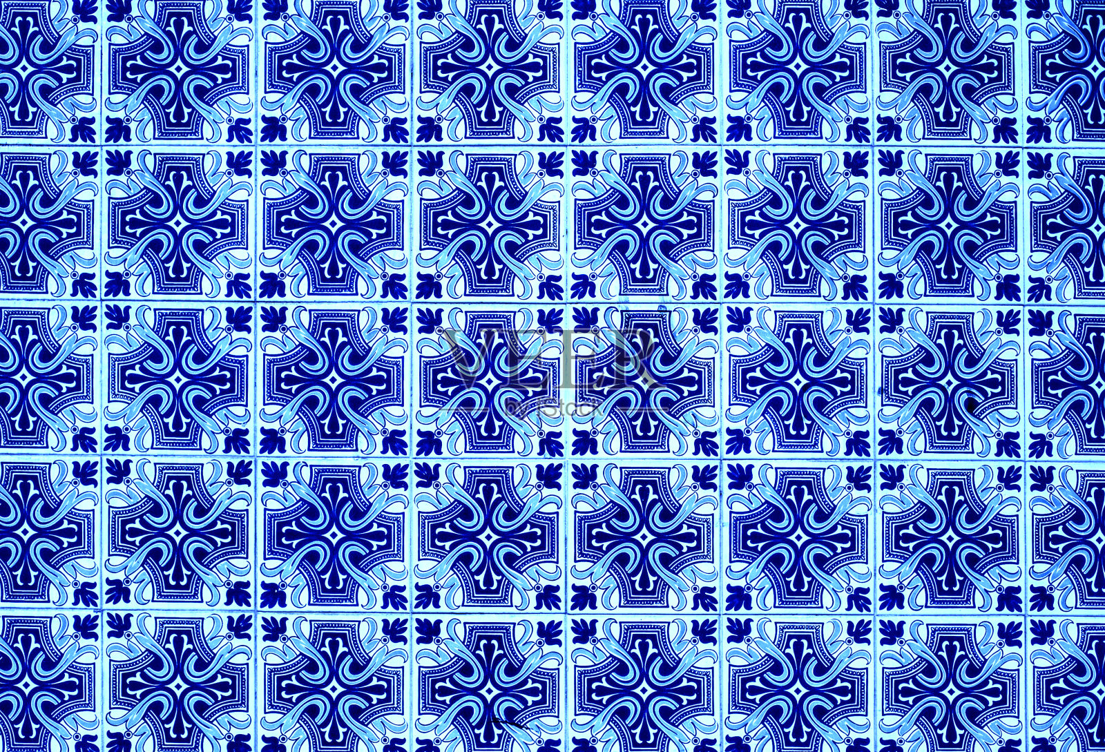 葡萄牙上光花砖瓷砖。蓝白抽象的彩色墙体背景照片摄影图片