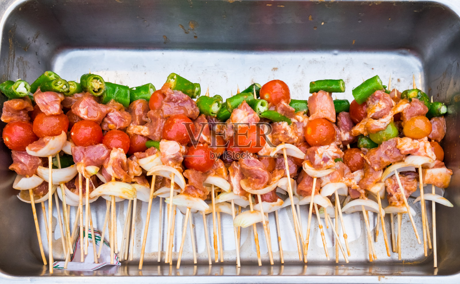 烧烤，猪肉，洋葱，青椒烧烤照片摄影图片