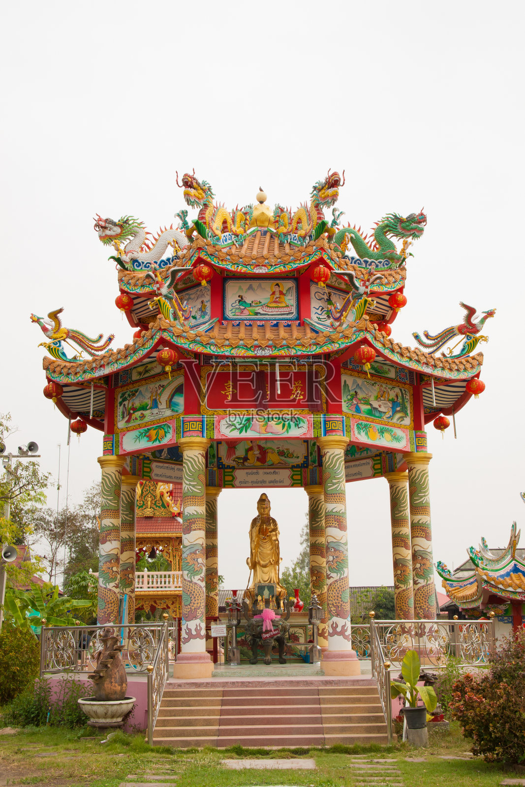 寺庙里的五彩中国馆照片摄影图片
