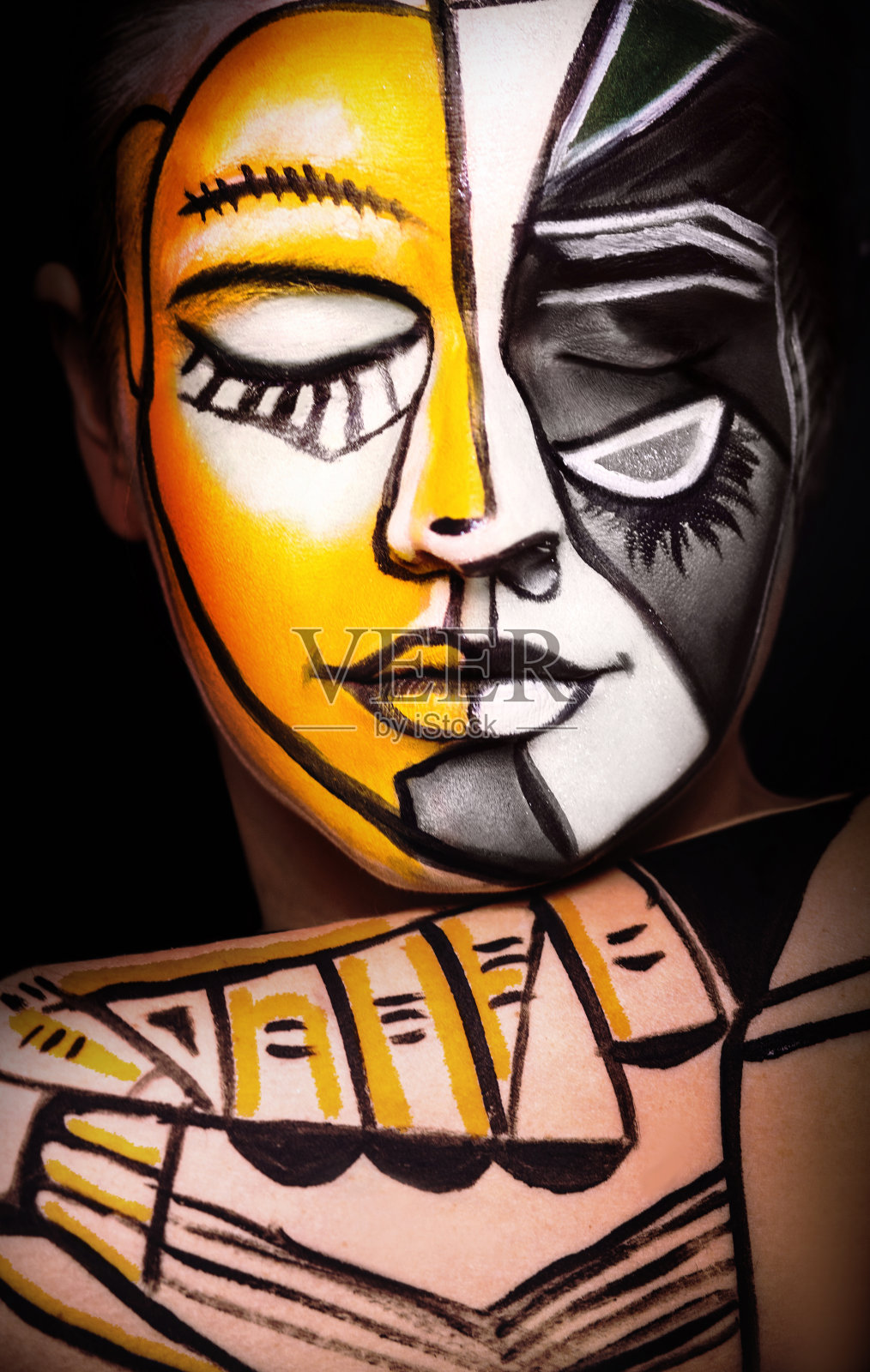 “女人脸”艺术，原创的超现实主义化妆照片摄影图片