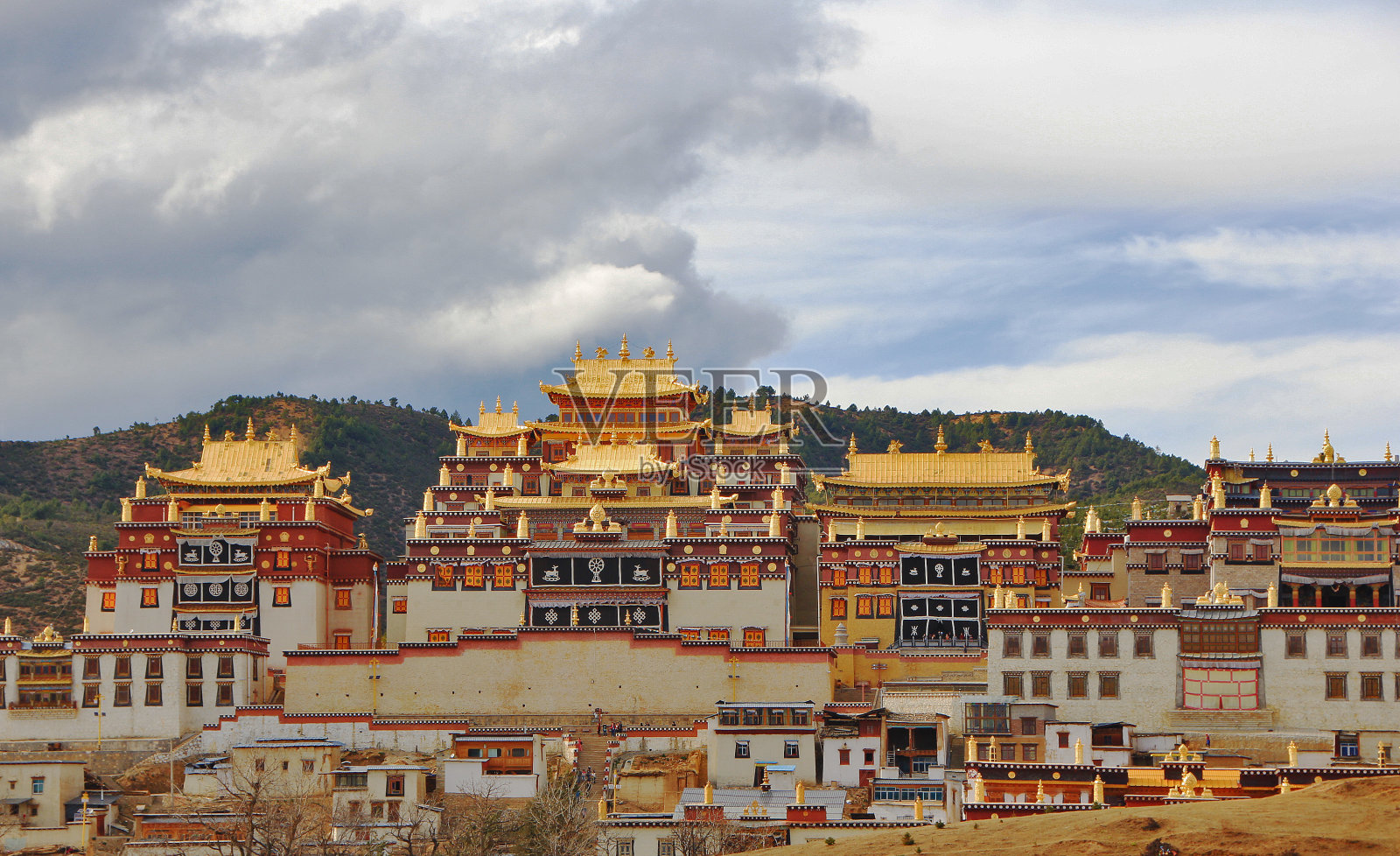 西藏寺院。香格里拉。中国照片摄影图片