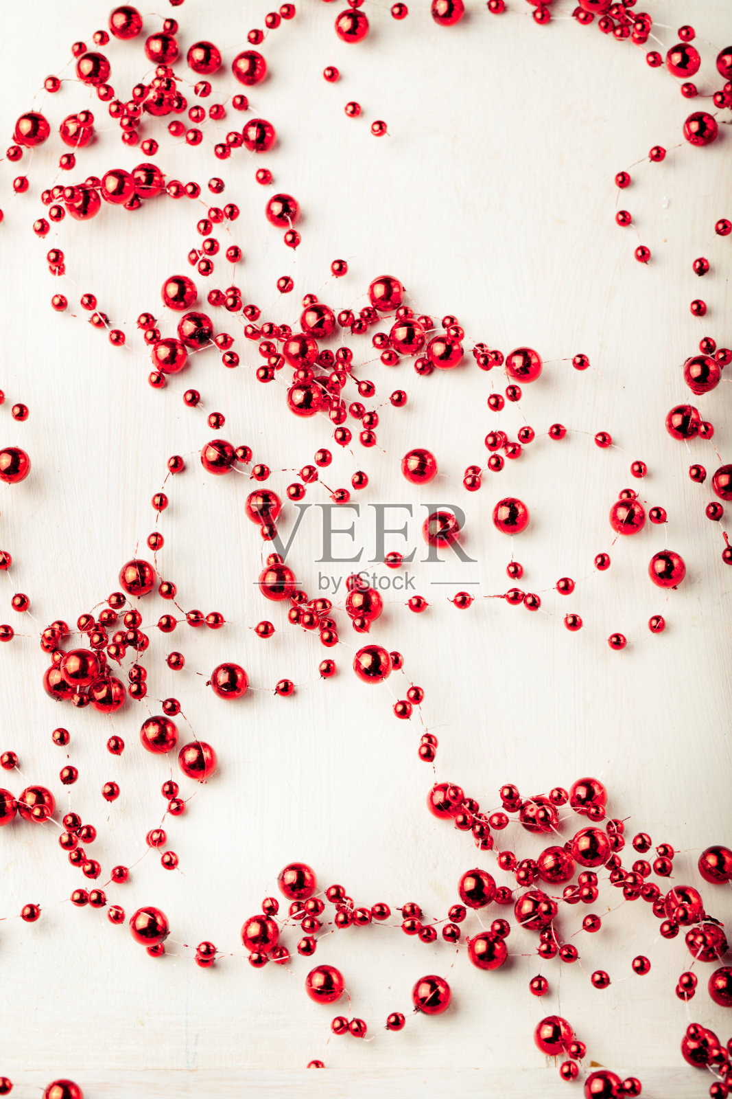 圣诞和新年的背景，红色的花环照片摄影图片