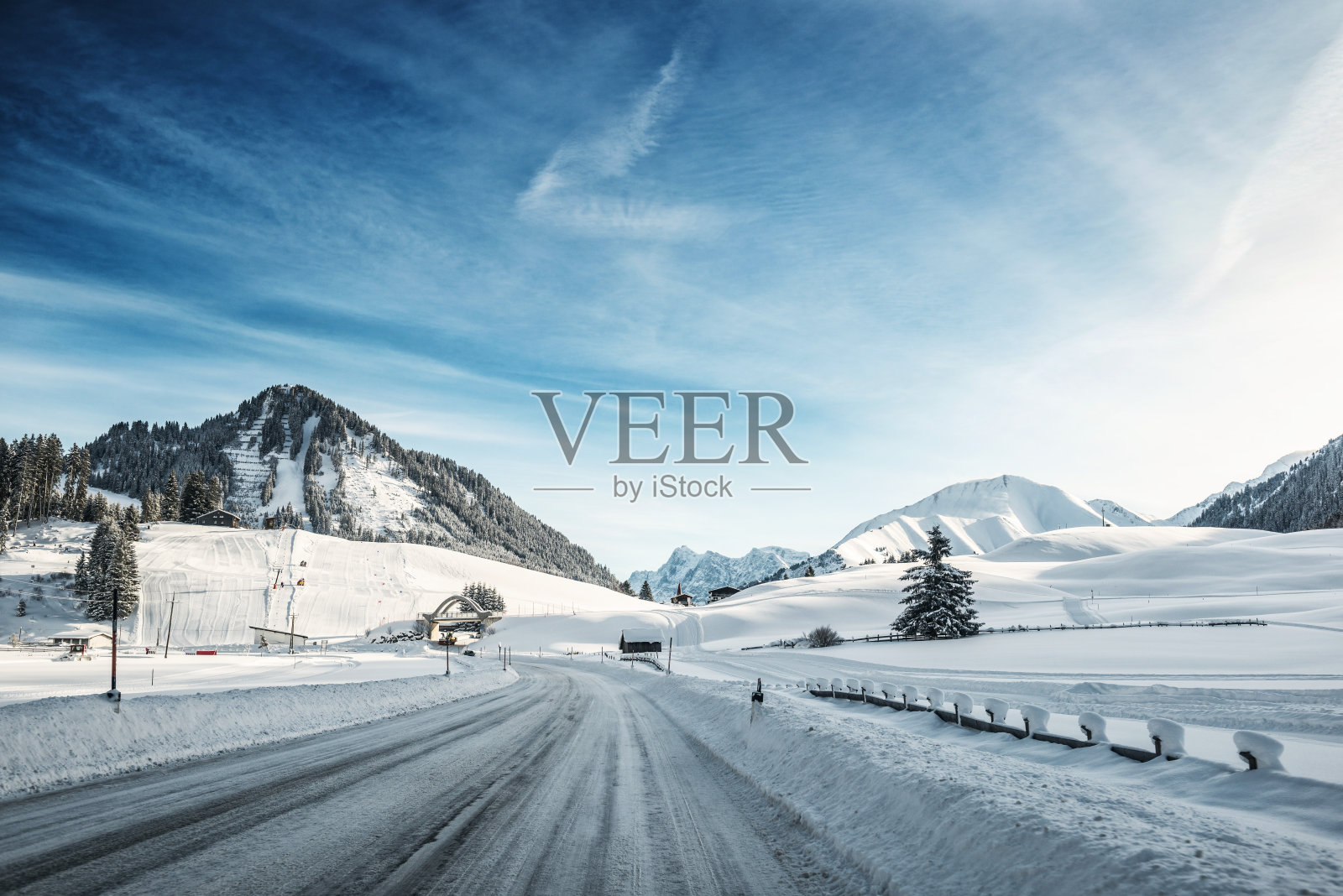阿尔卑斯山的冬天照片摄影图片