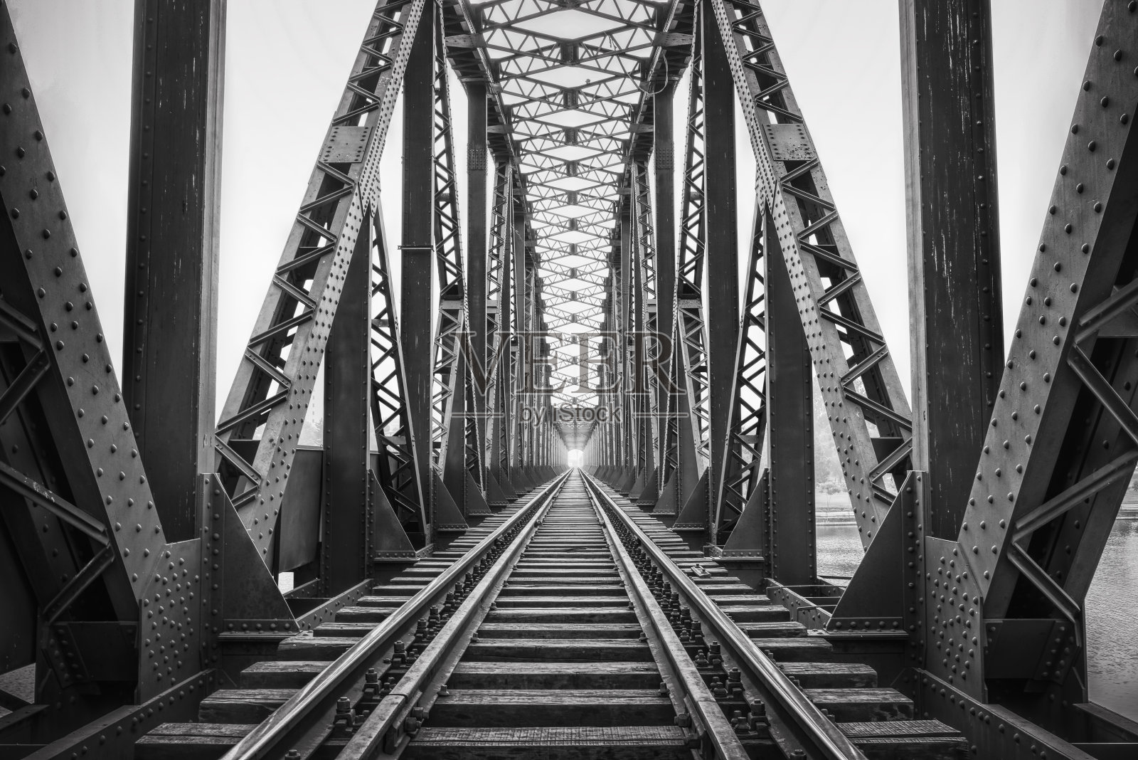 老铁桥照片摄影图片