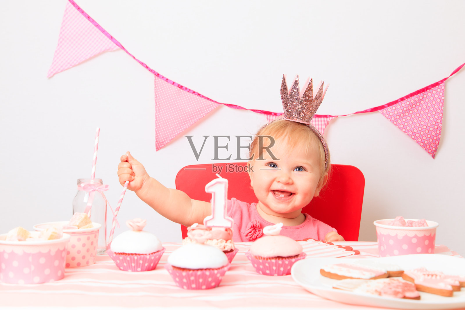 小公主的一岁生日派对照片摄影图片