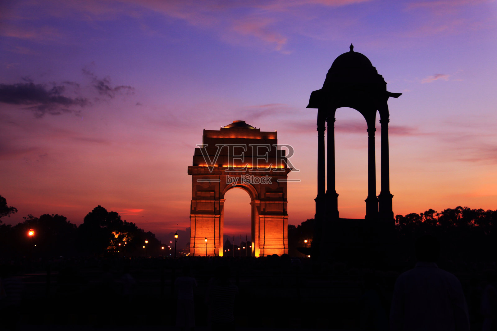 印度门德里，灯光黄昏场景照片摄影图片