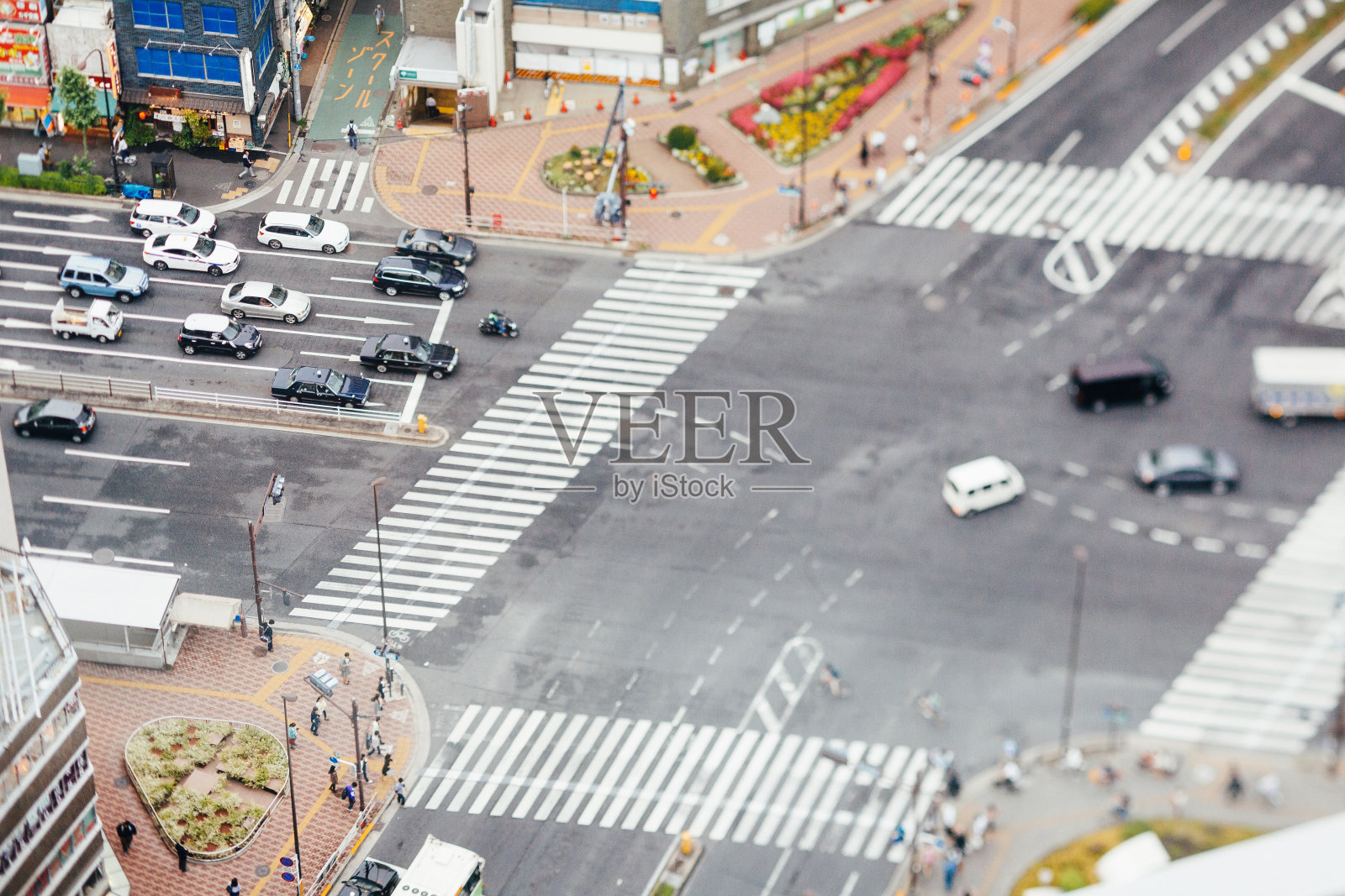 在东京的十字路口照片摄影图片