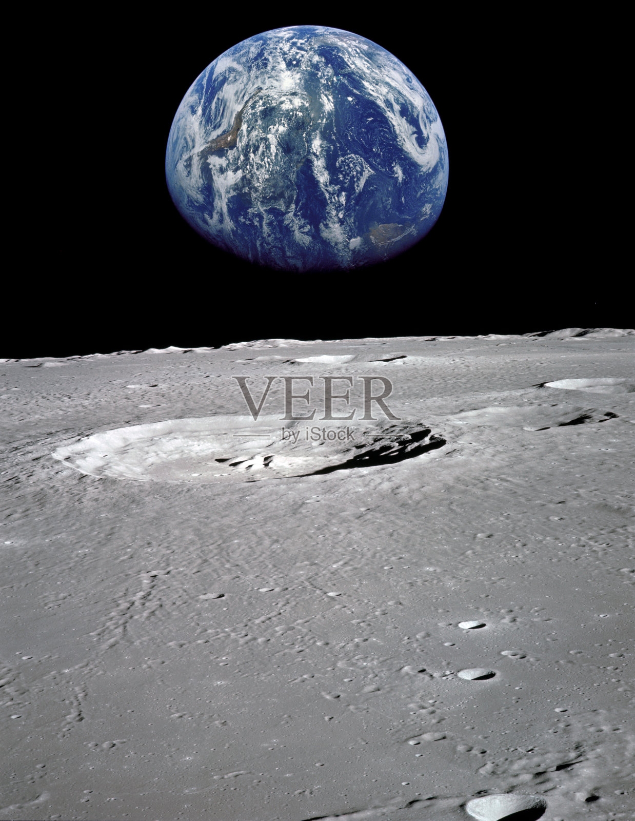 从月球上看地球照片摄影图片