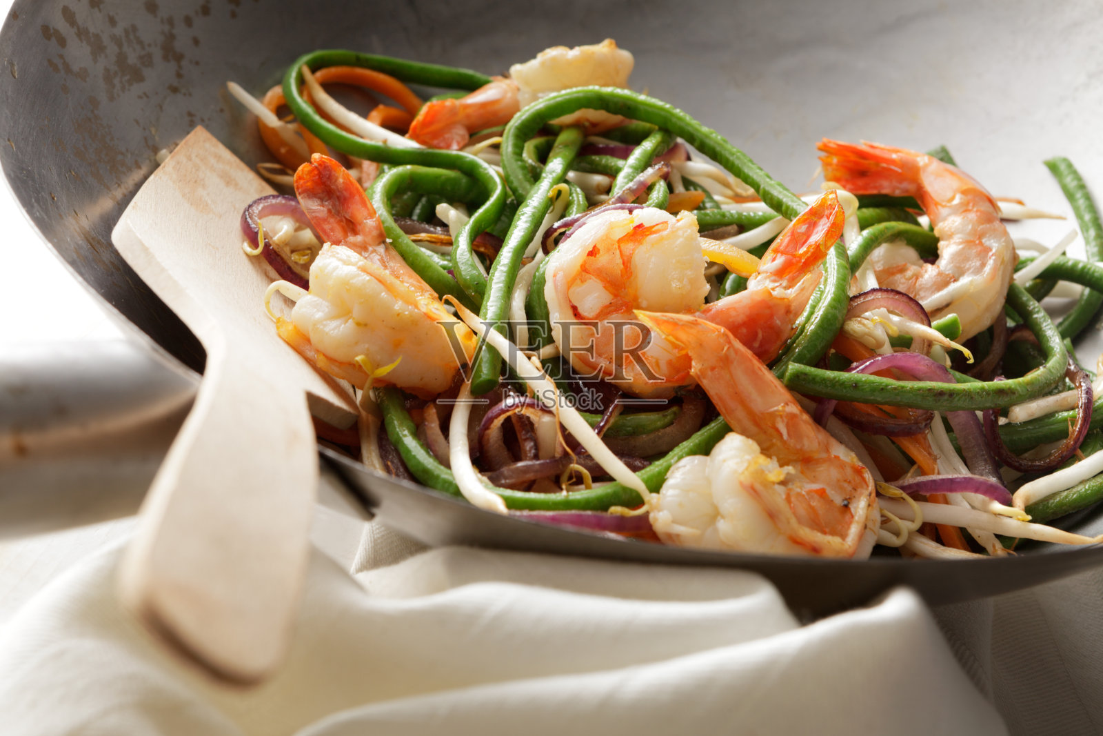 亚洲蒸菜:炒虾和蔬菜照片摄影图片