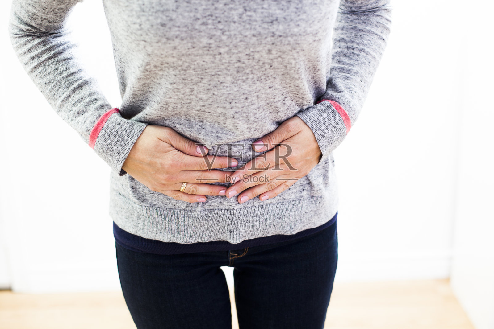 女性胃痛照片摄影图片