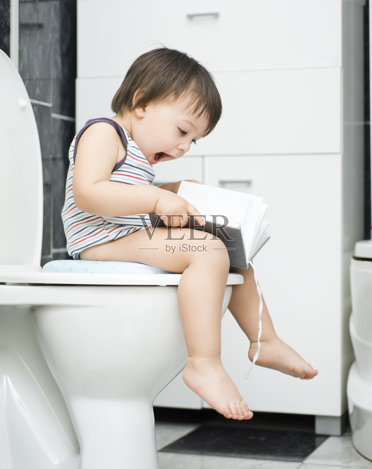 训练宝宝上厕所前要做什么准备 什么时候开始训练宝宝上厕所 _八宝网