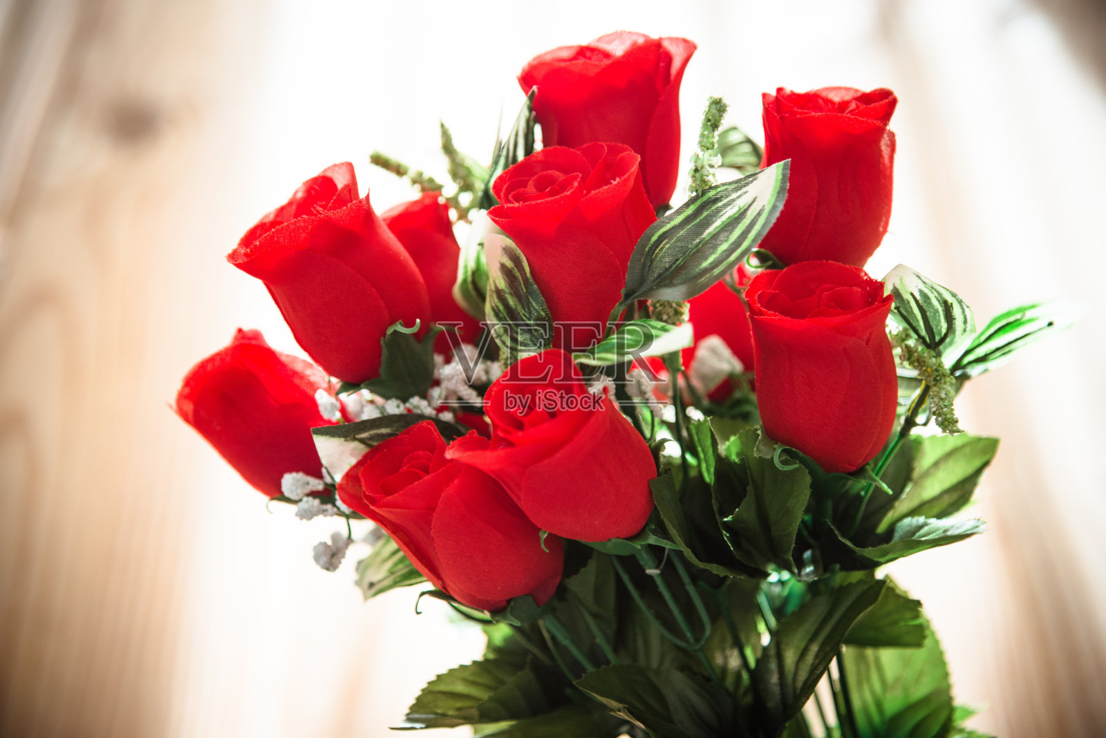 给圣瓦伦丁的玫瑰花束照片摄影图片