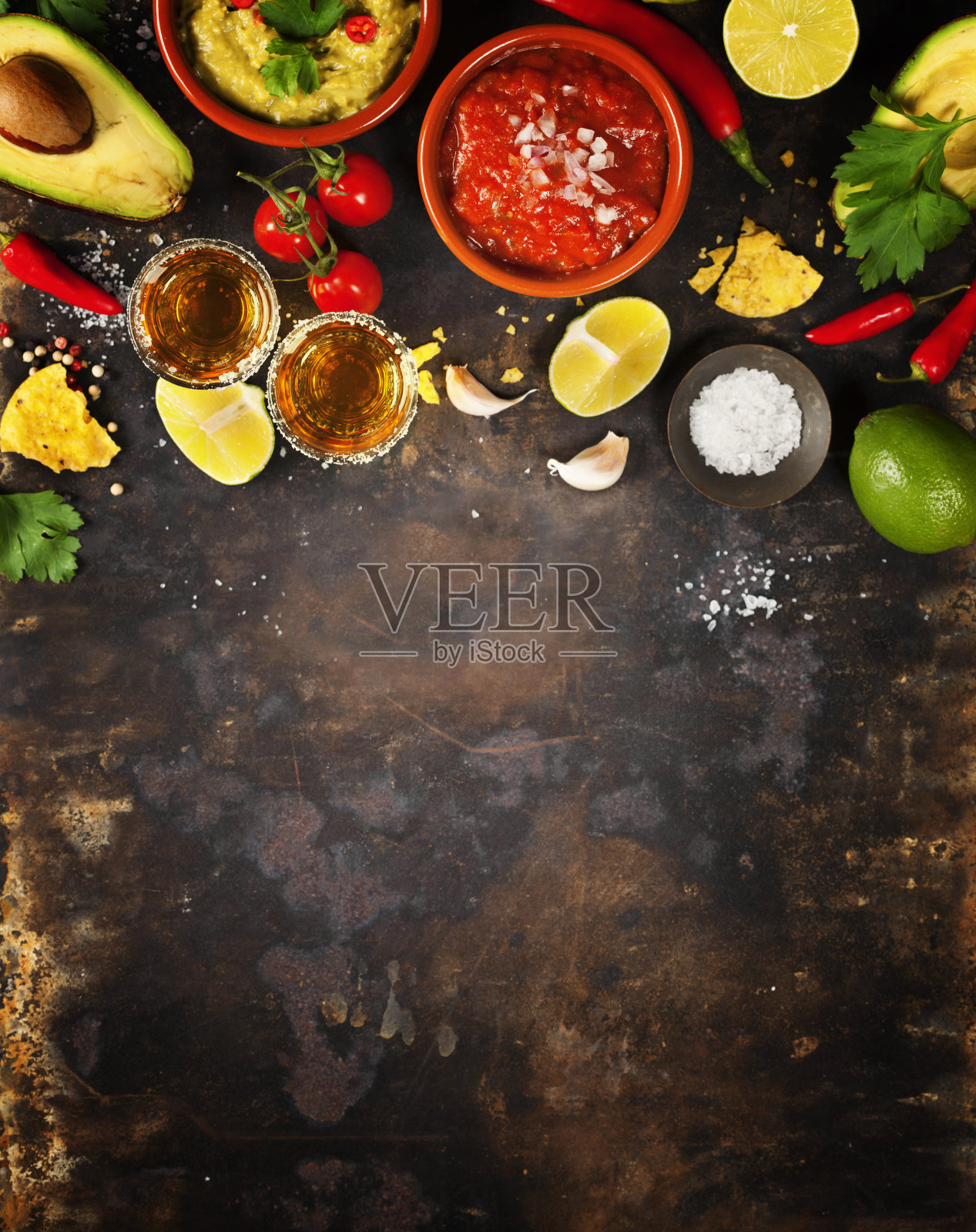 墨西哥食物和龙舌兰烈酒照片摄影图片