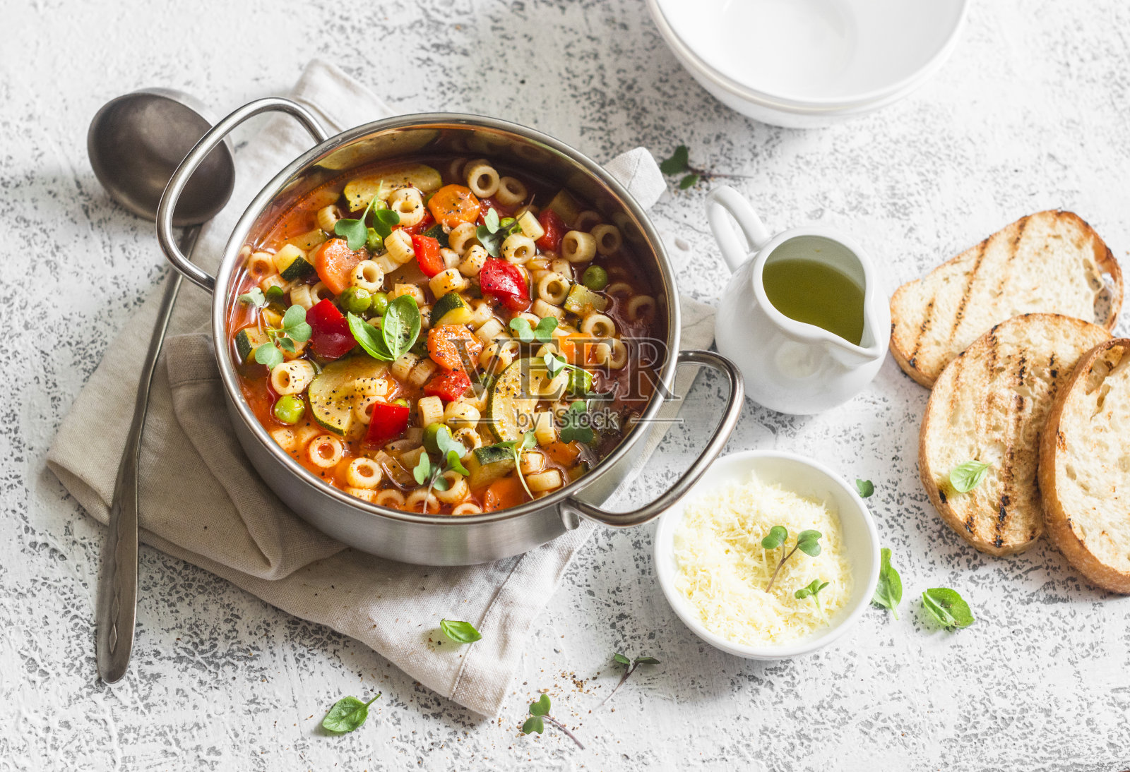奶油南瓜汤做法 - 地中海饮食食谱 - 西班牙橄榄油行业协会
