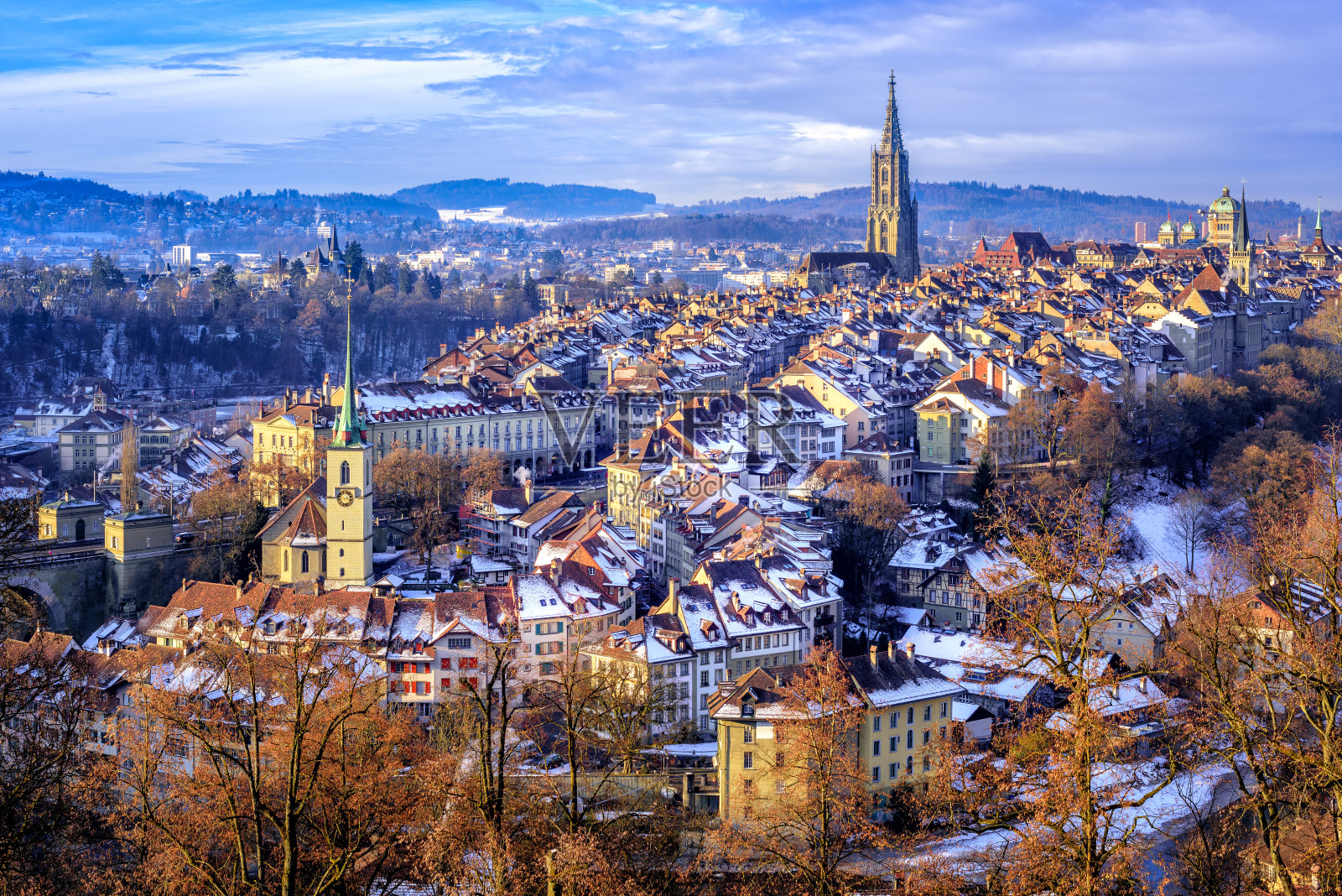 伯尔尼老城在一个寒冷的冬天，瑞士照片摄影图片