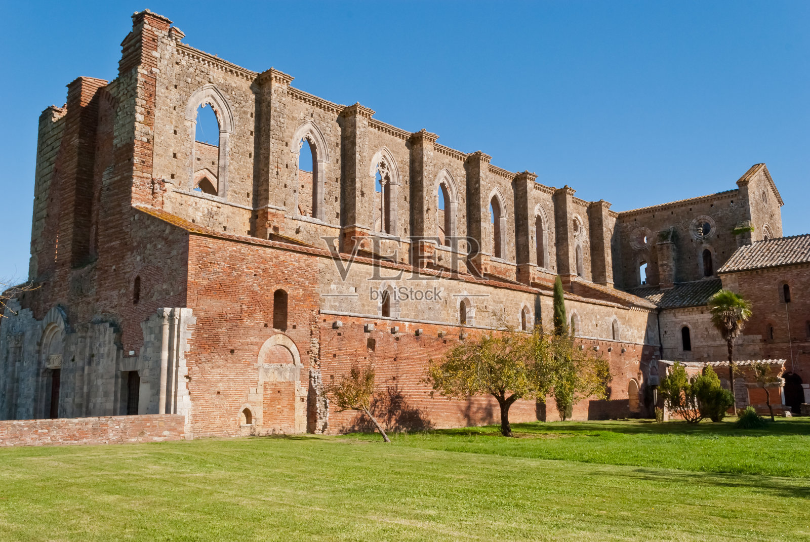 意大利托斯卡纳的圣加尔加诺修道院照片摄影图片