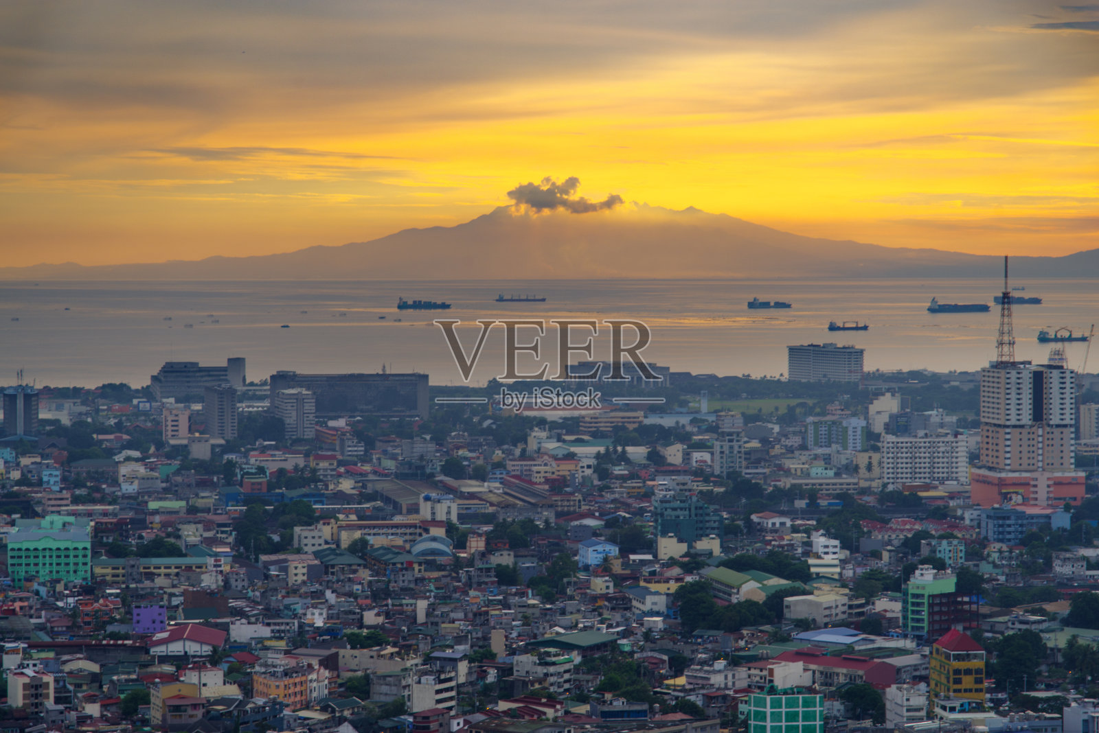 菲律宾首都马尼拉的日落照片摄影图片