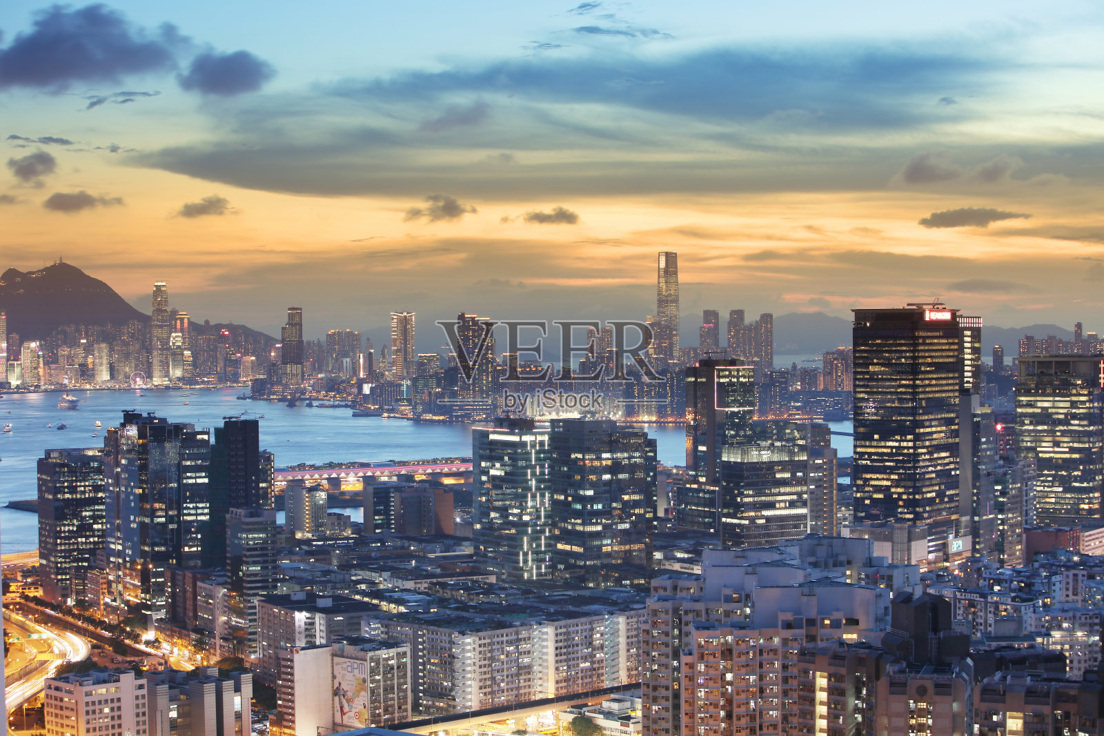 九龙以东黄昏时的香港景色照片摄影图片