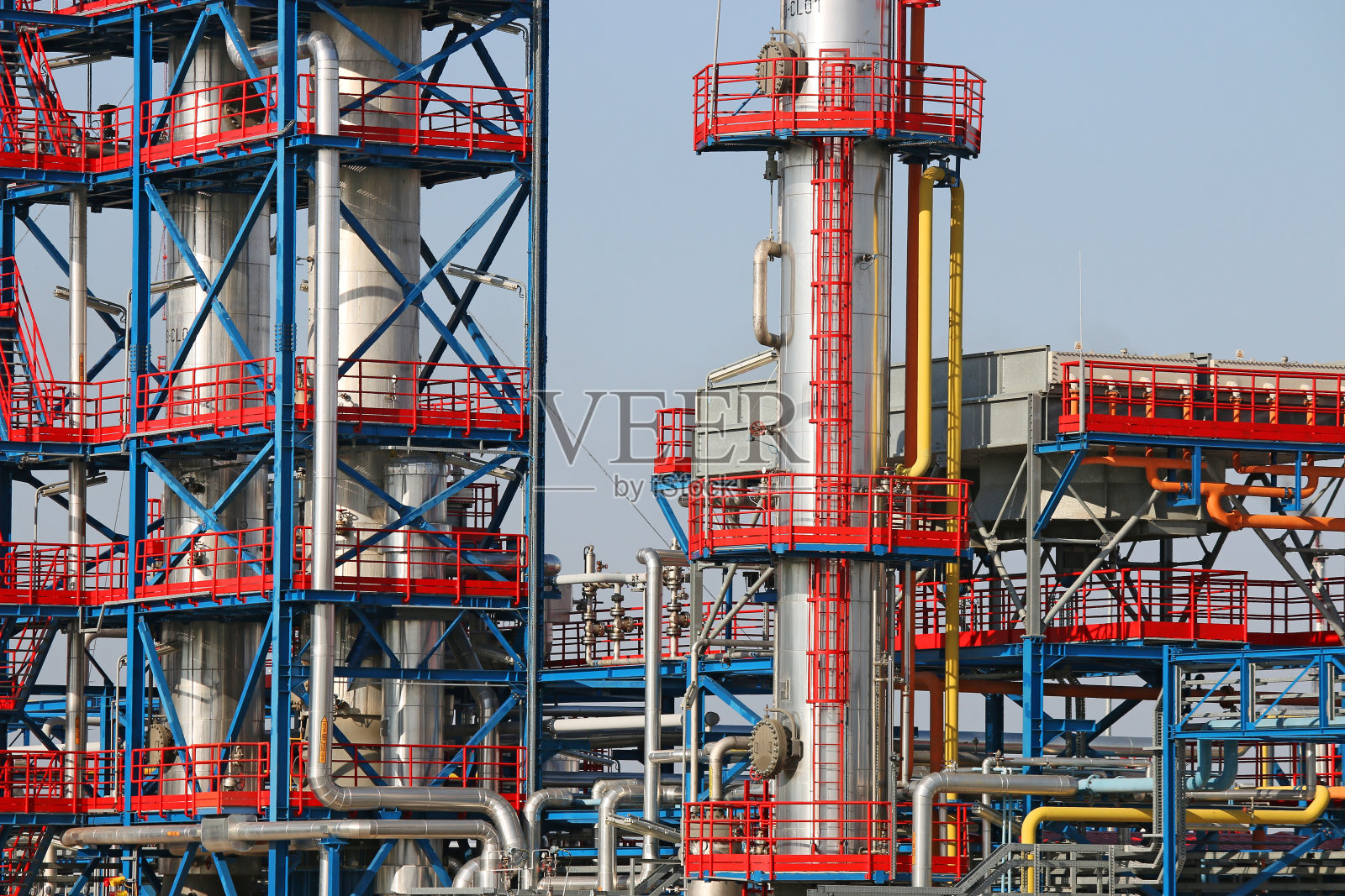 精炼厂石化油品工厂详细介绍照片摄影图片