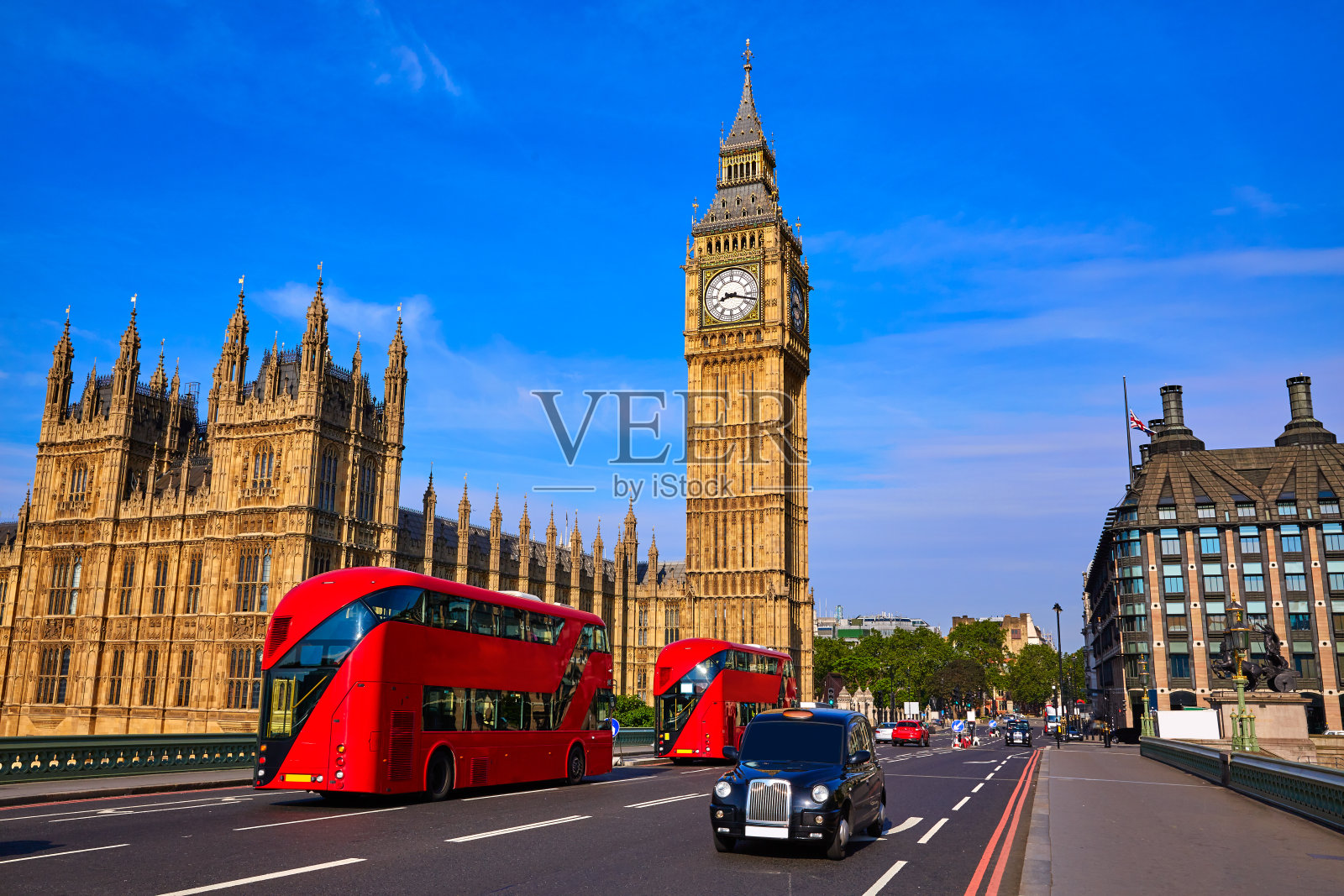 大本钟钟楼和伦敦公共汽车照片摄影图片