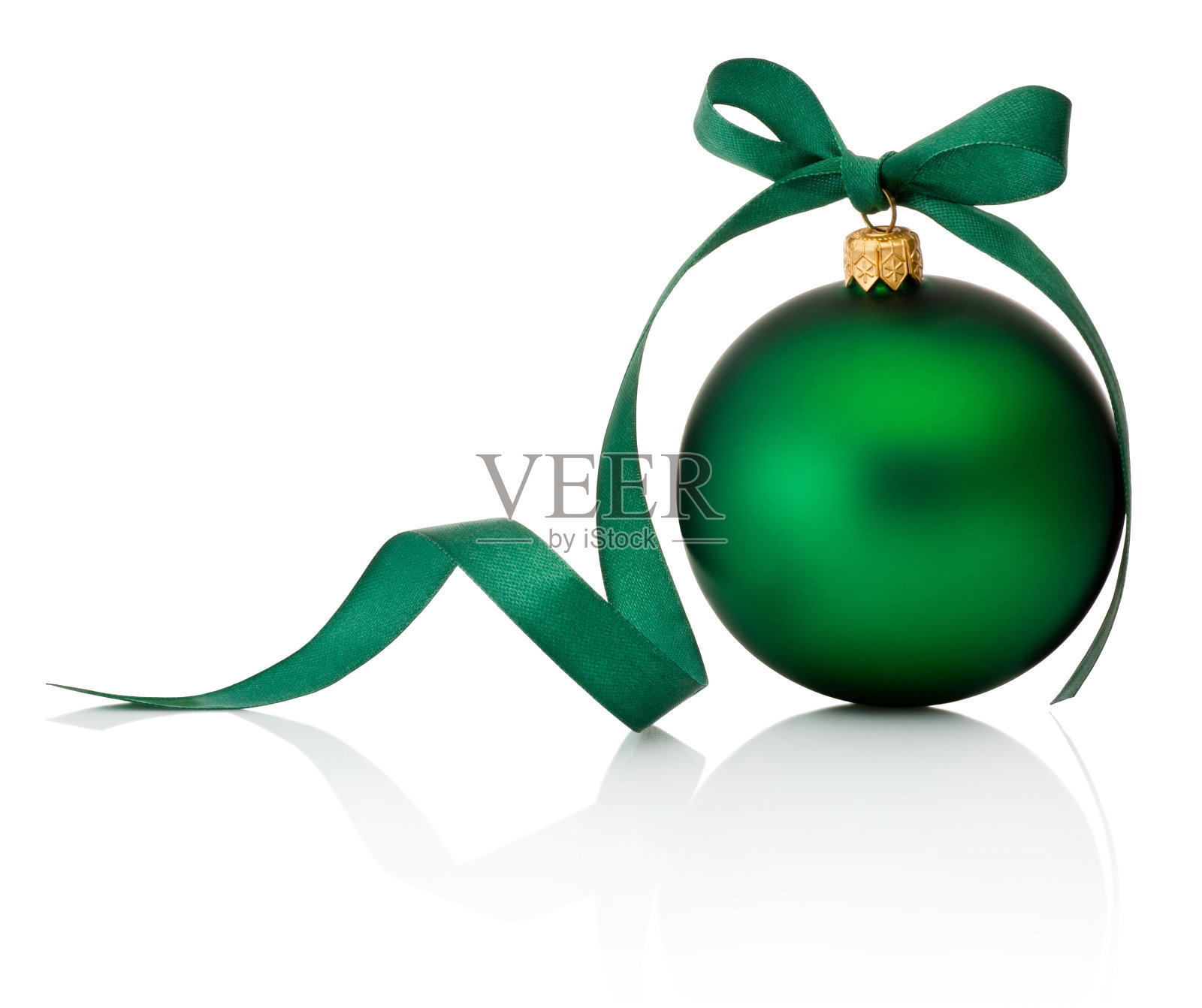 绿色圣诞小玩意与丝带蝴蝶结孤立在白色的背景照片摄影图片