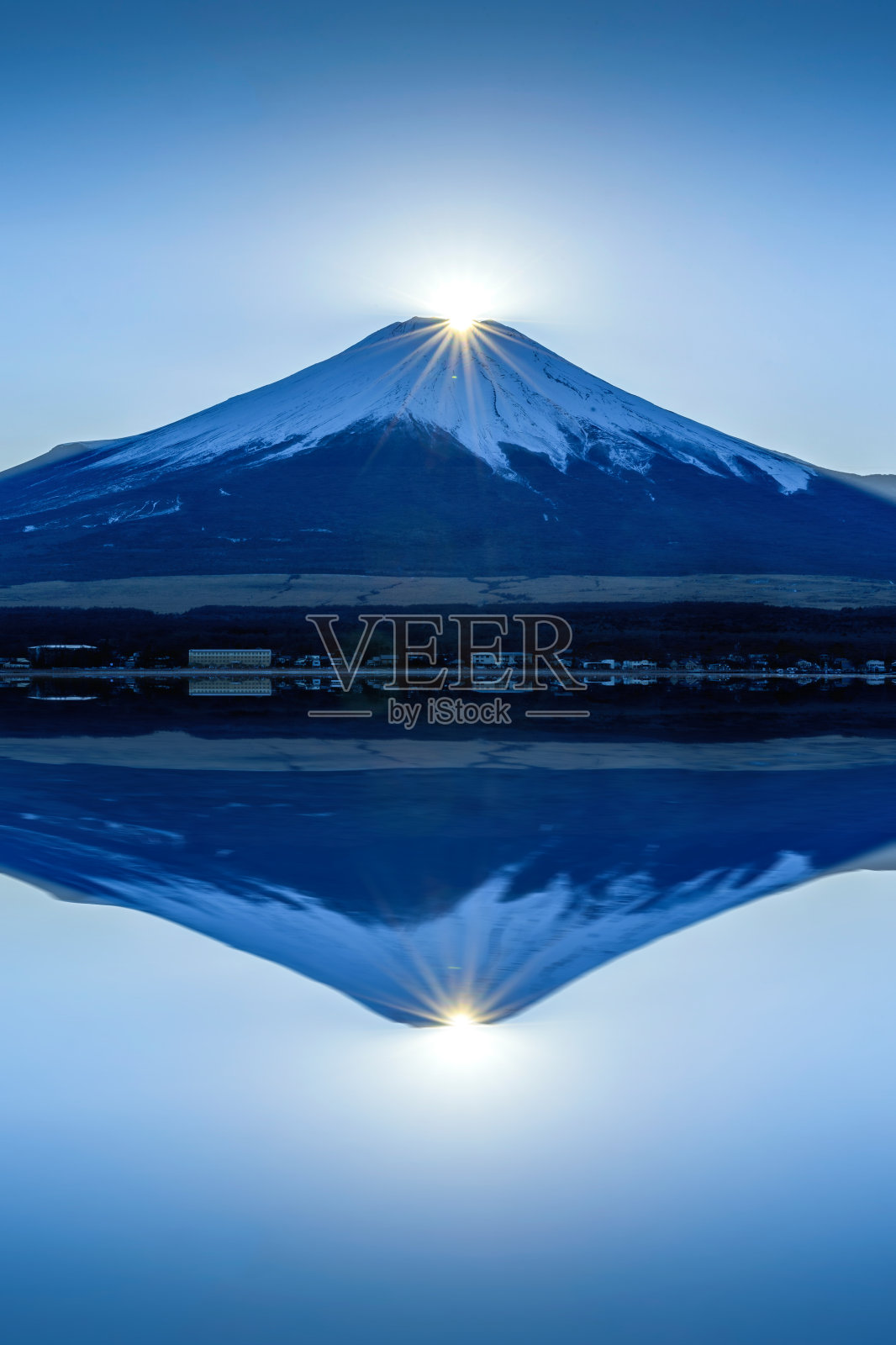 山中湖富士山的双钻石照片摄影图片