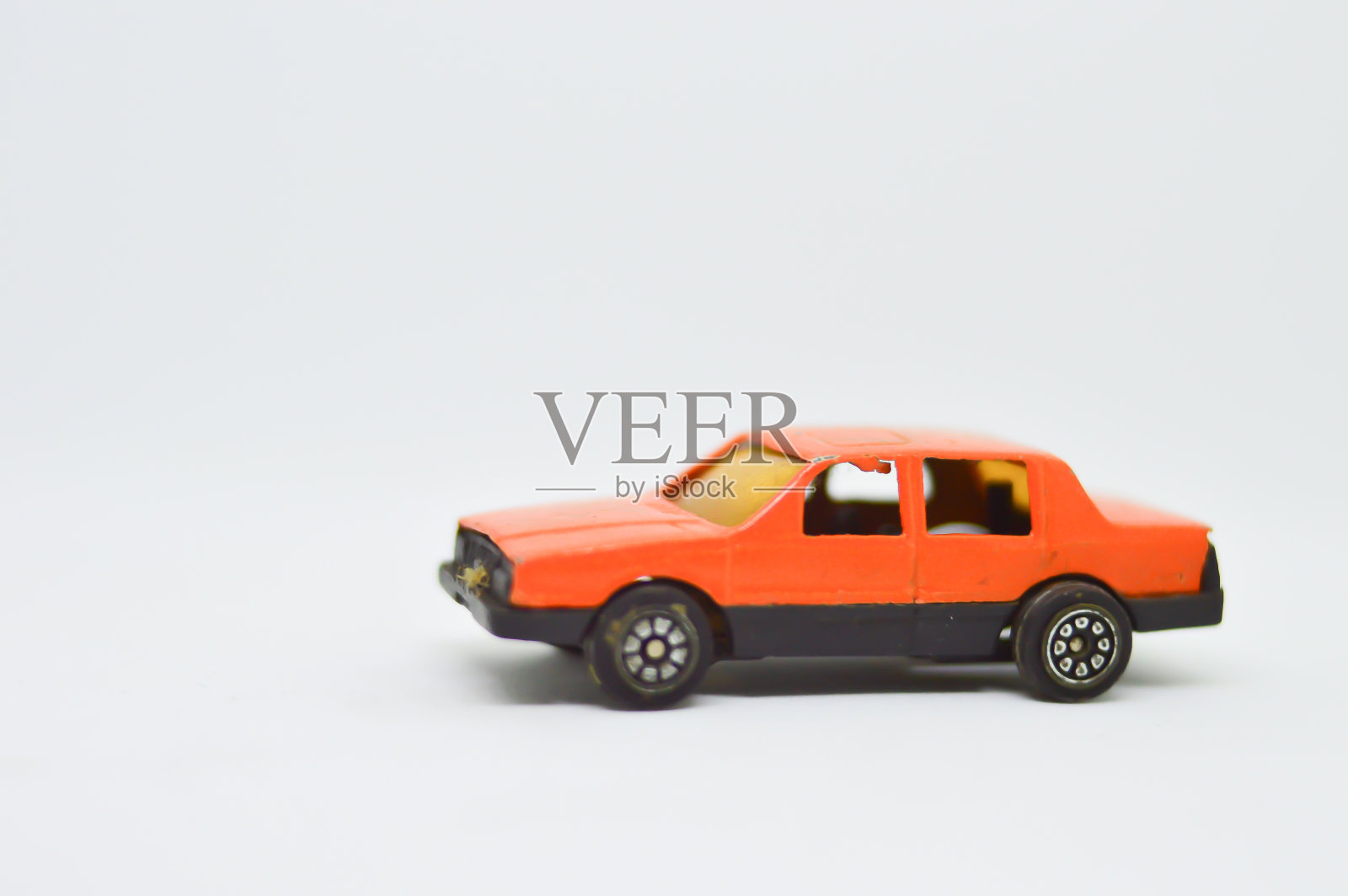 橙色的玩具车照片摄影图片