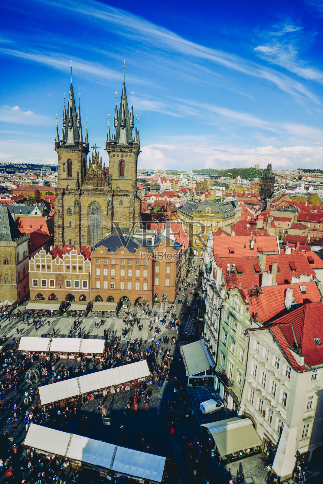 布拉格老城广场和复活节市场的城市景观照片摄影图片
