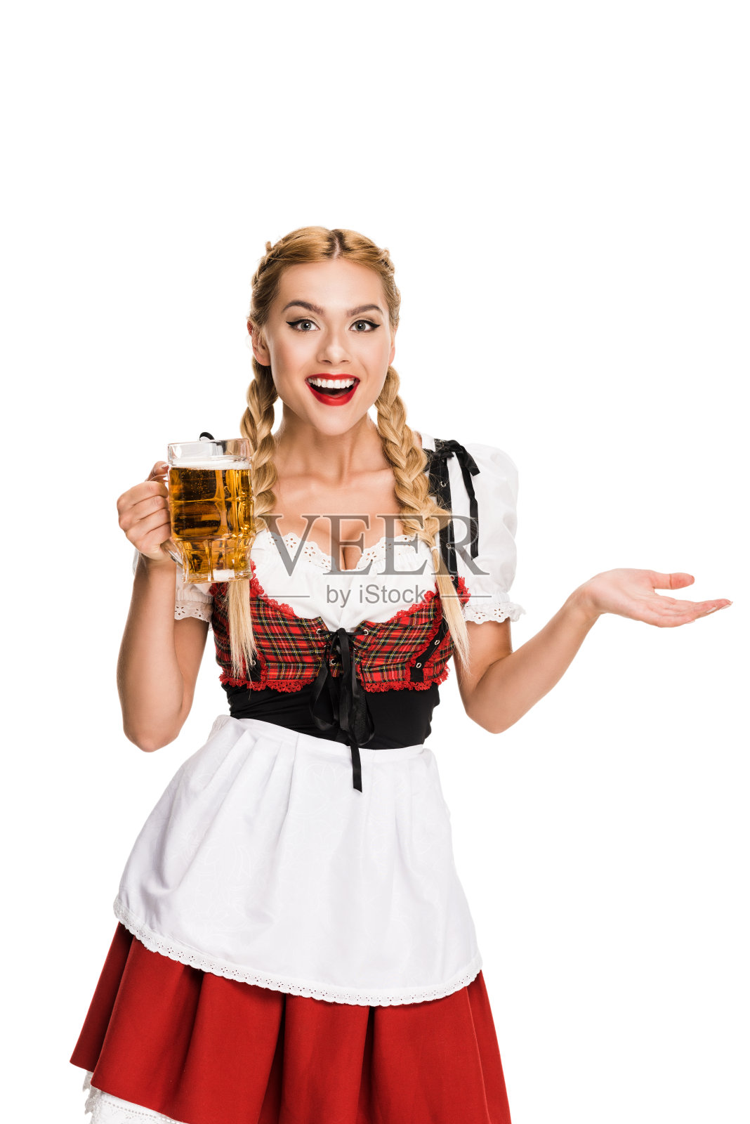 啤酒节上喝啤酒的女服务员照片摄影图片