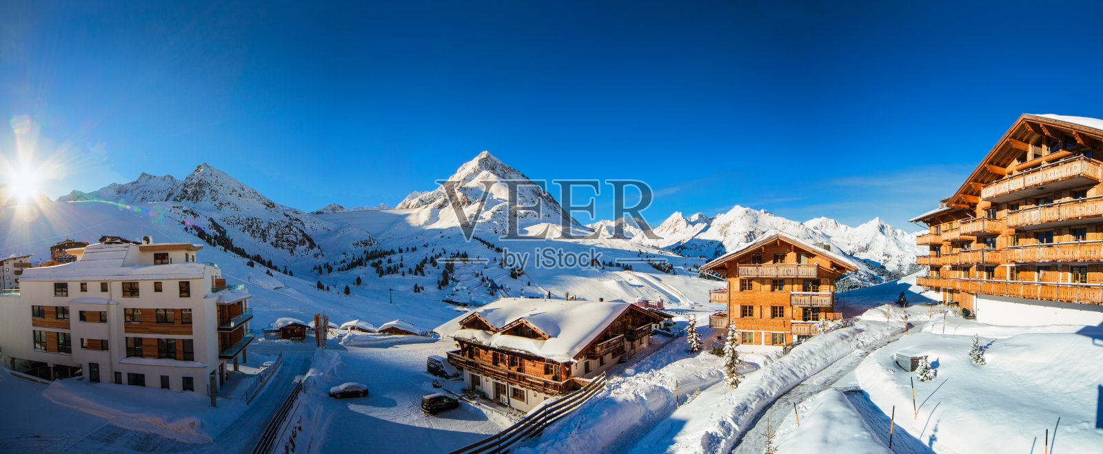 冬季滑雪胜地景观照片摄影图片