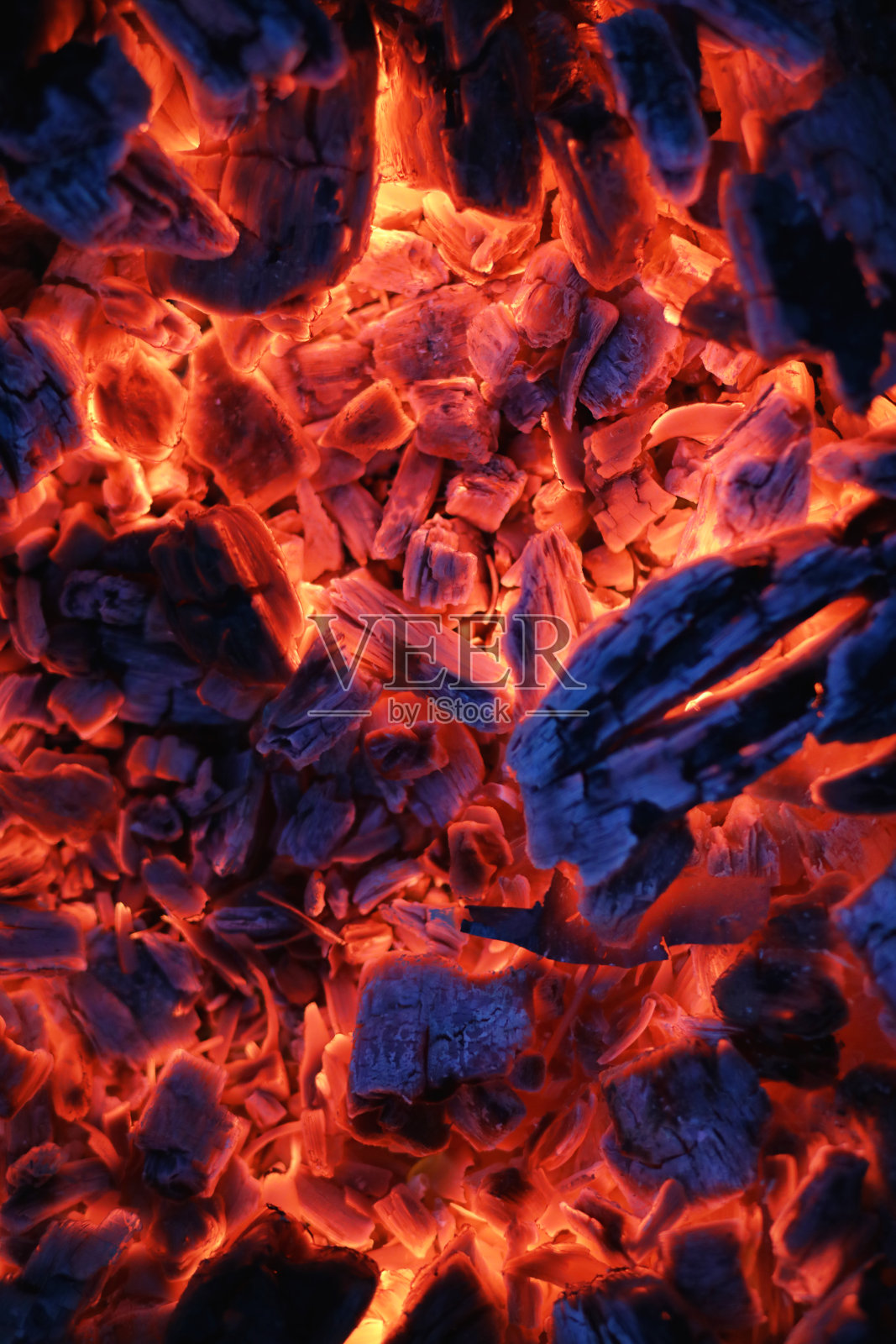 火木材，煤，琥珀灰特写照片摄影图片