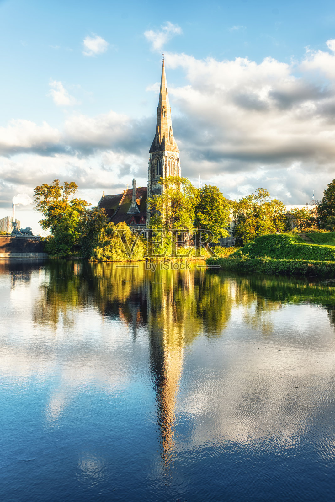 圣阿尔班教堂，哥本哈根，丹麦照片摄影图片