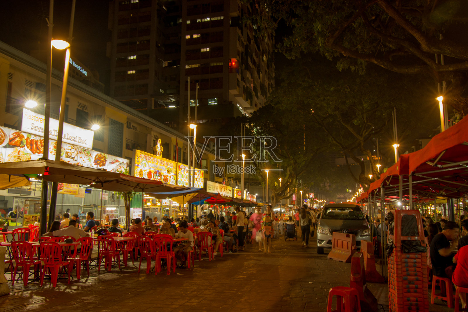 阿洛街头小吃夜市照片摄影图片