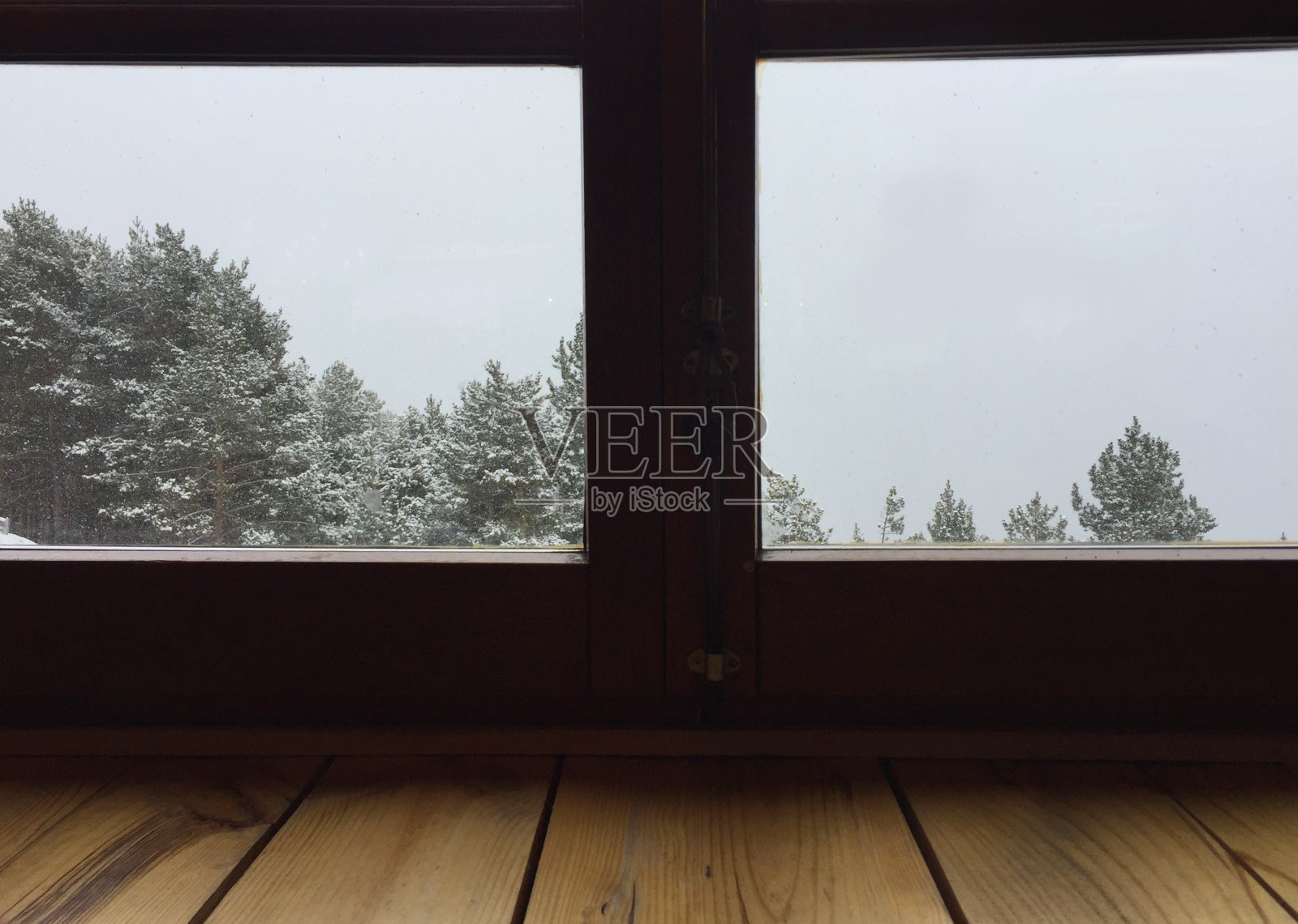 冬季窗景照片摄影图片