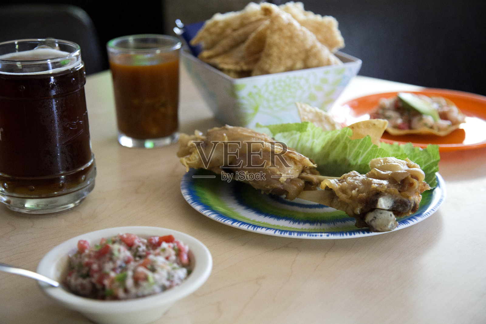 食堂食品，查莫罗猪肉照片摄影图片