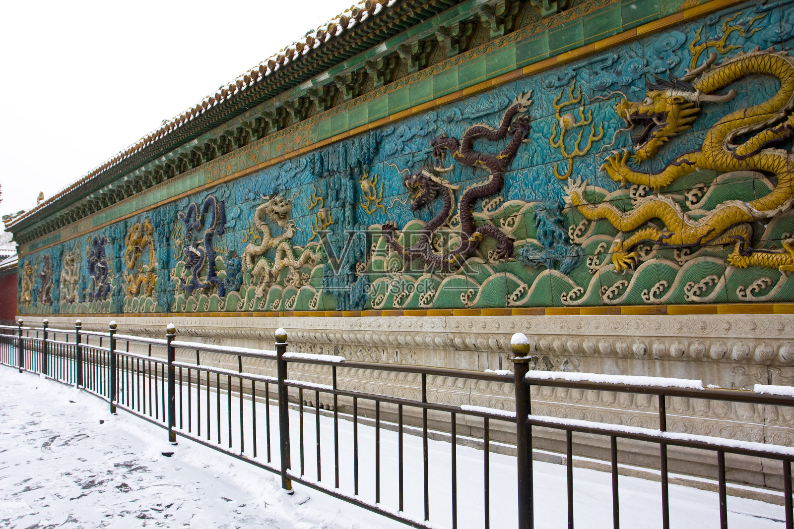 中国北京紫禁城的九龙壁照片摄影图片
