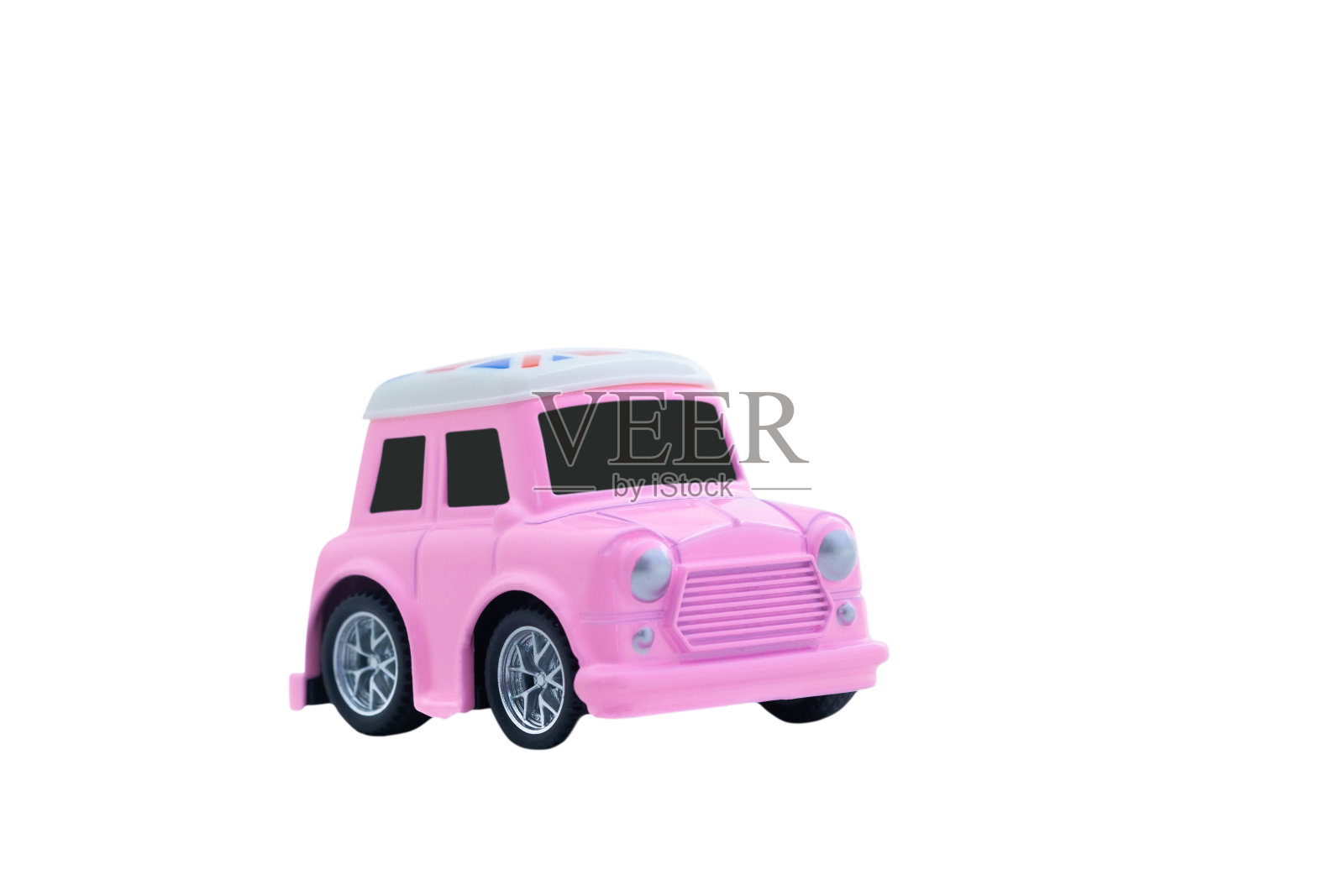 白色背景上的小粉色金属玩具车剪切路径照片摄影图片
