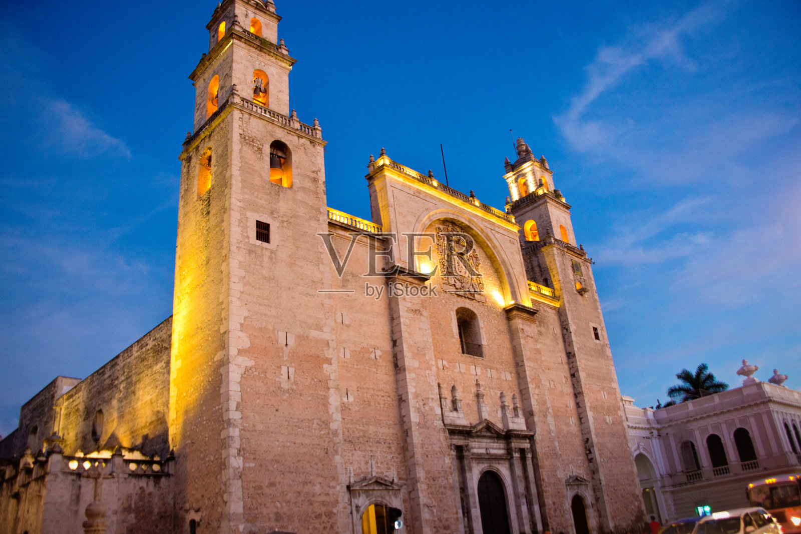 圣伊尔德丰索，墨西哥尤卡坦梅里达大教堂照片摄影图片