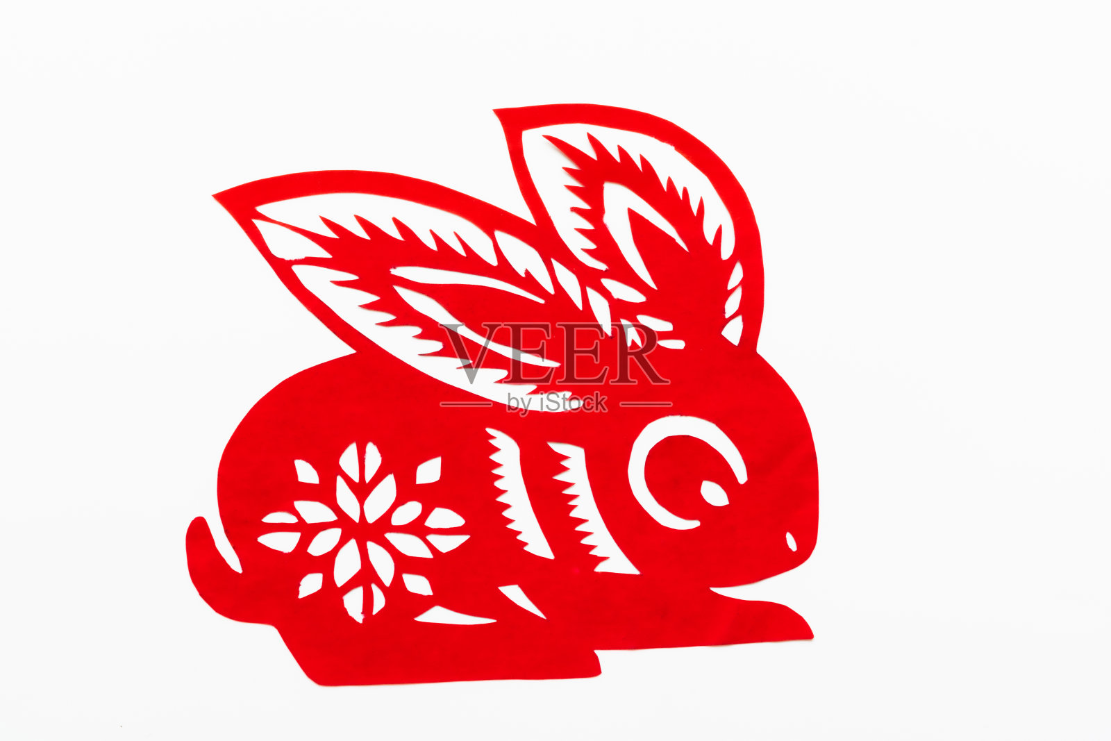 中国传统剪纸，十二生肖。中国新年，兔年。中国传统的动物月兔剪纸艺术图案。兔剪纸，过年。照片摄影图片