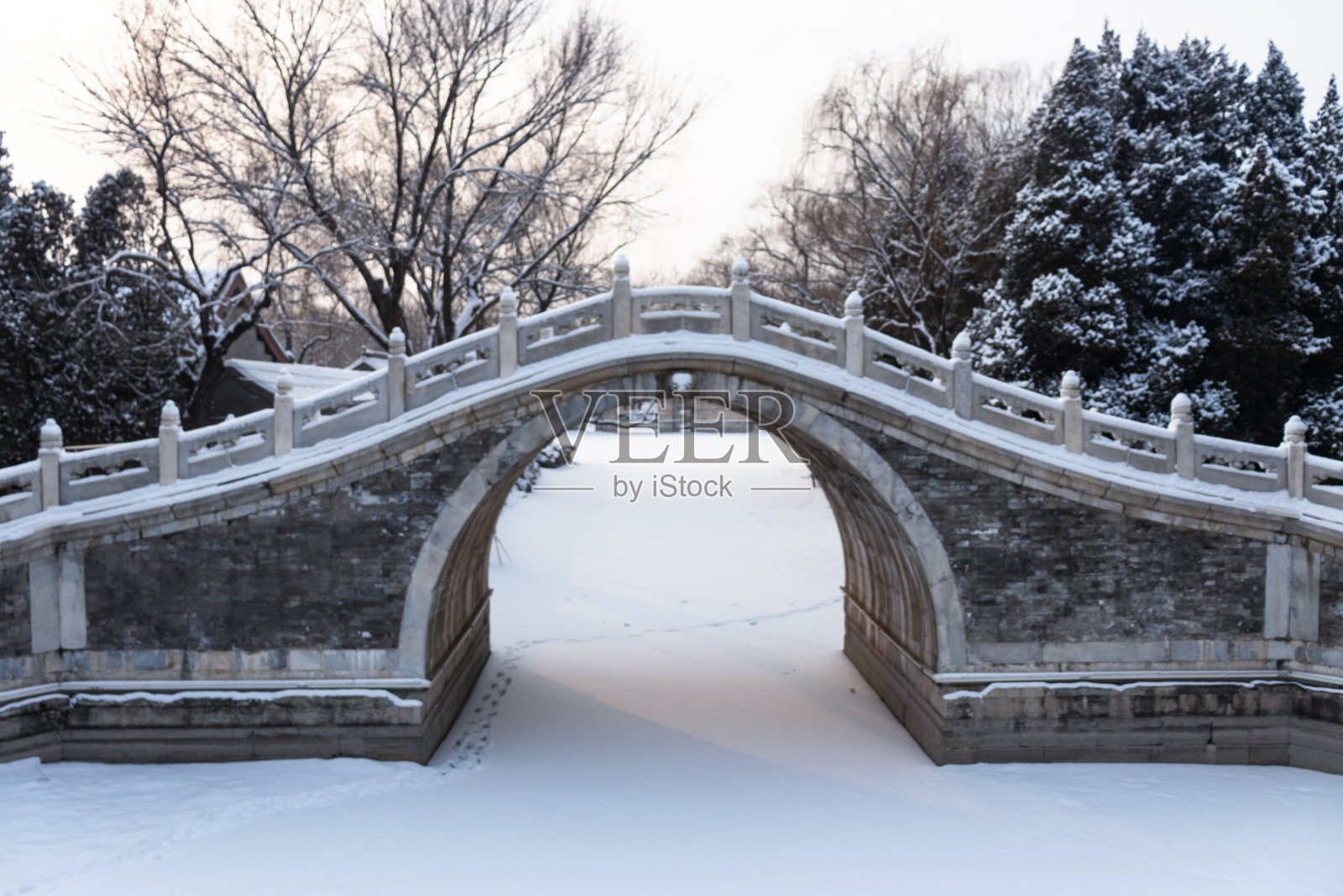 中国传统的石拱桥照片摄影图片