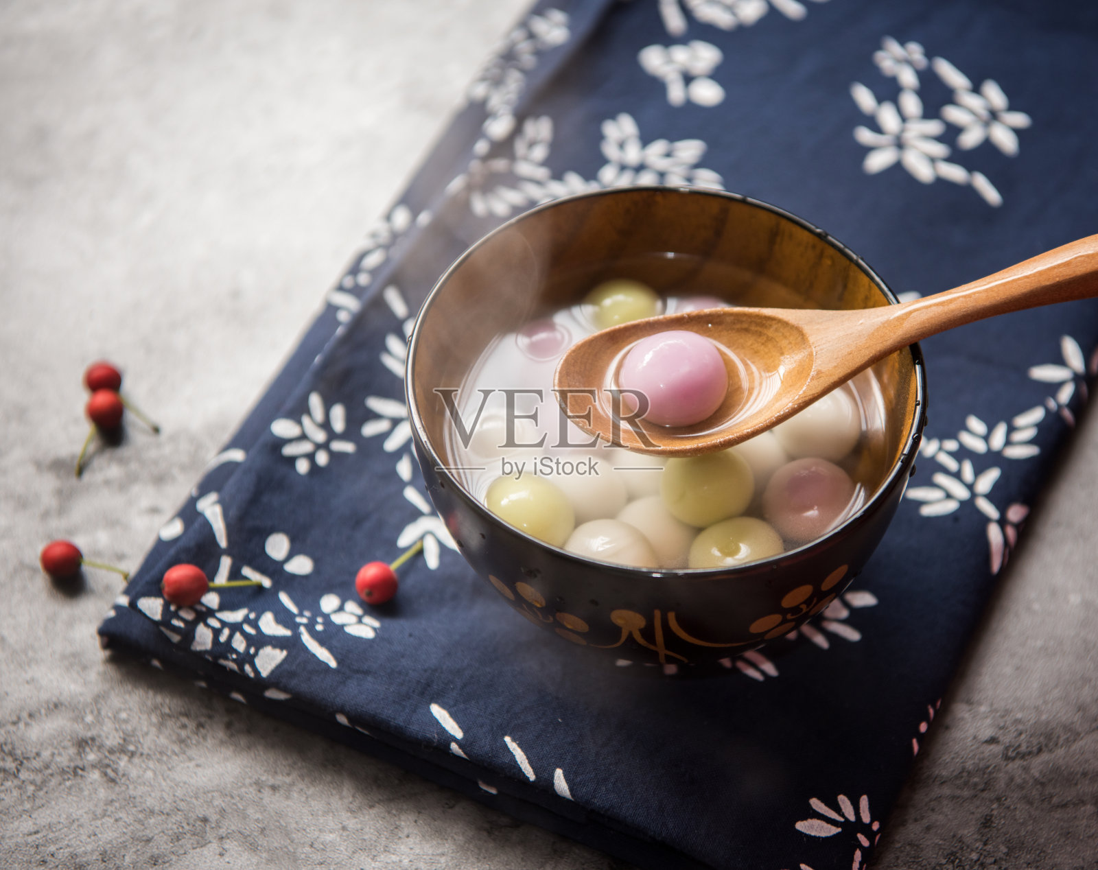 中国传统节日，元宵节，美味的汤圆照片摄影图片