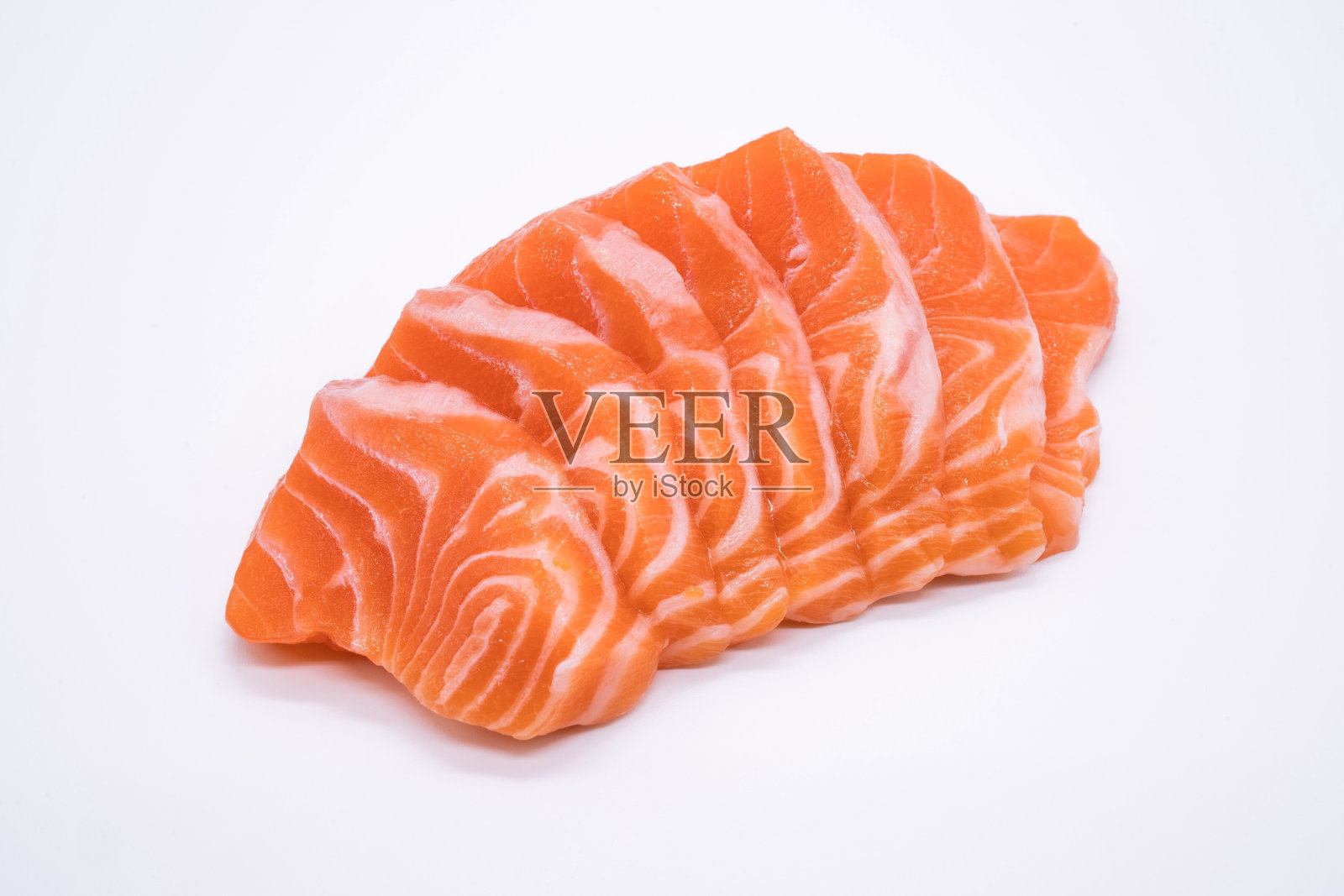日本食物，三文鱼生鱼片，孤立在白色的背景。照片摄影图片