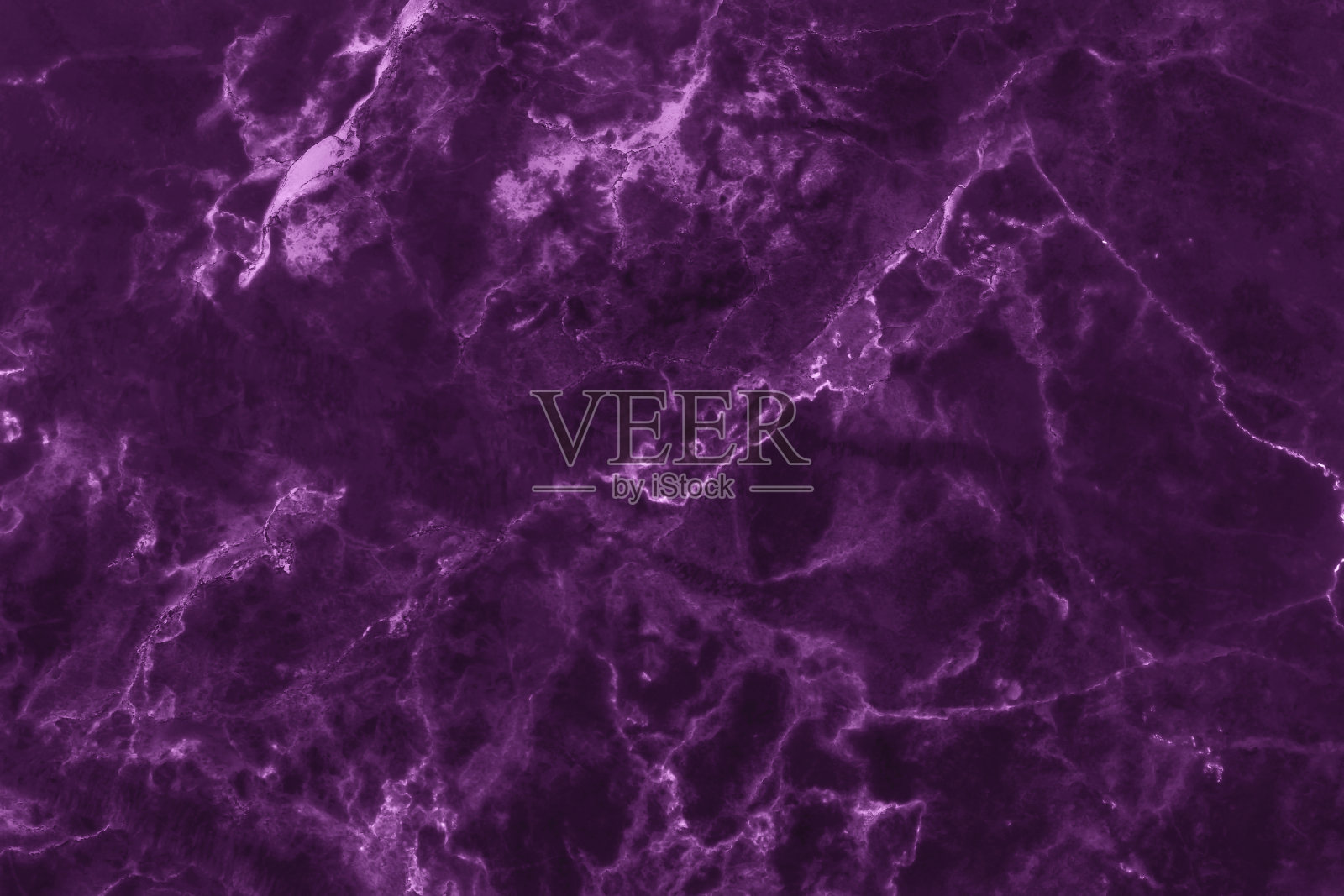 深紫色大理石纹理背景具有高分辨率，台面顶视图天然瓷砖石材无缝闪闪发光的图案和豪华。照片摄影图片