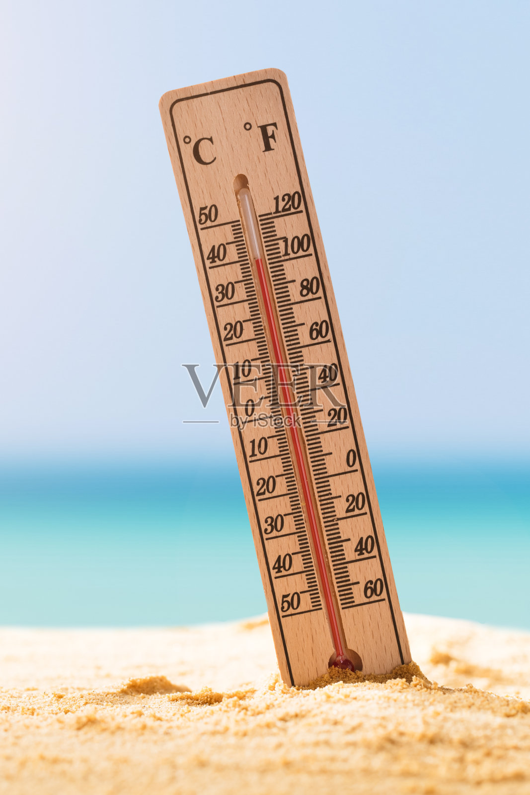沙上温度计的特写照片摄影图片